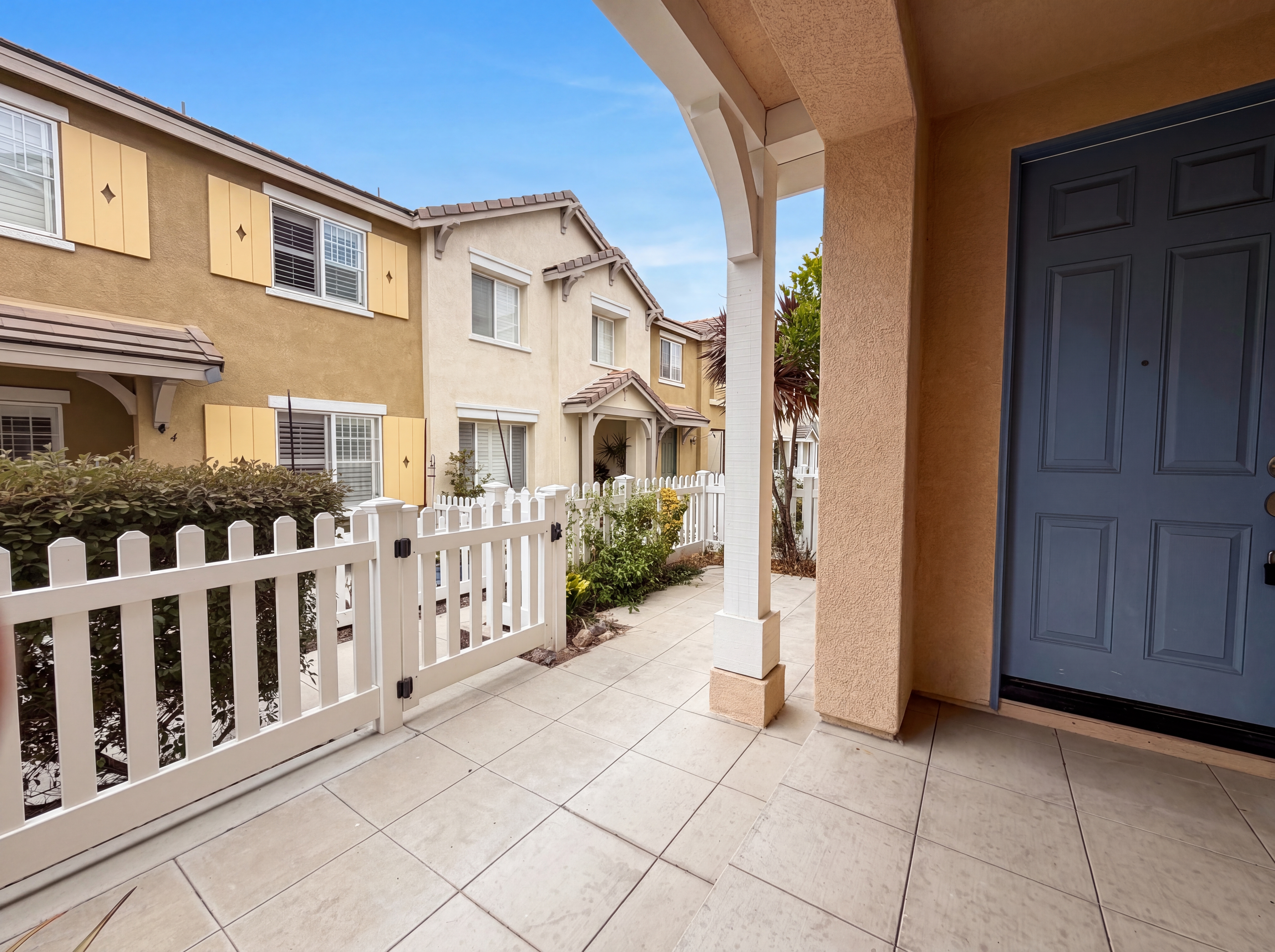 Photo 16 of 20 of 1438 Trouville Ln, Chula Vista, CA
