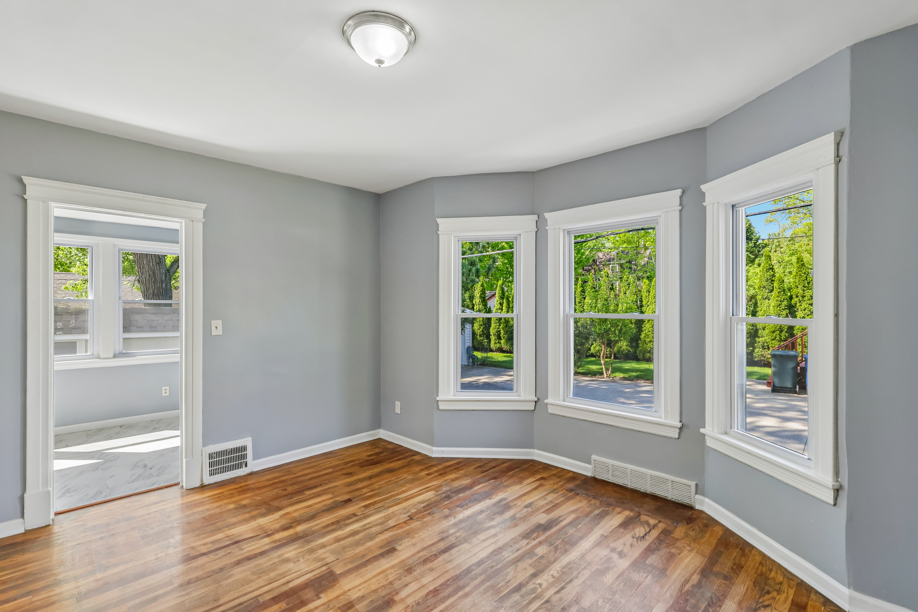 Photo 9 of 28 of 4012 Bluestone Rd, Cleveland, OH