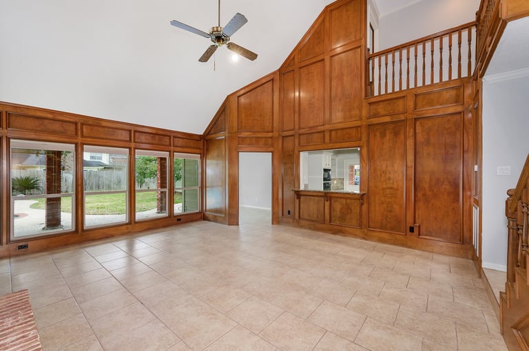 Photo 11 of 17 - 16711 Wimbledon Forest Dr, Spring, TX 77379