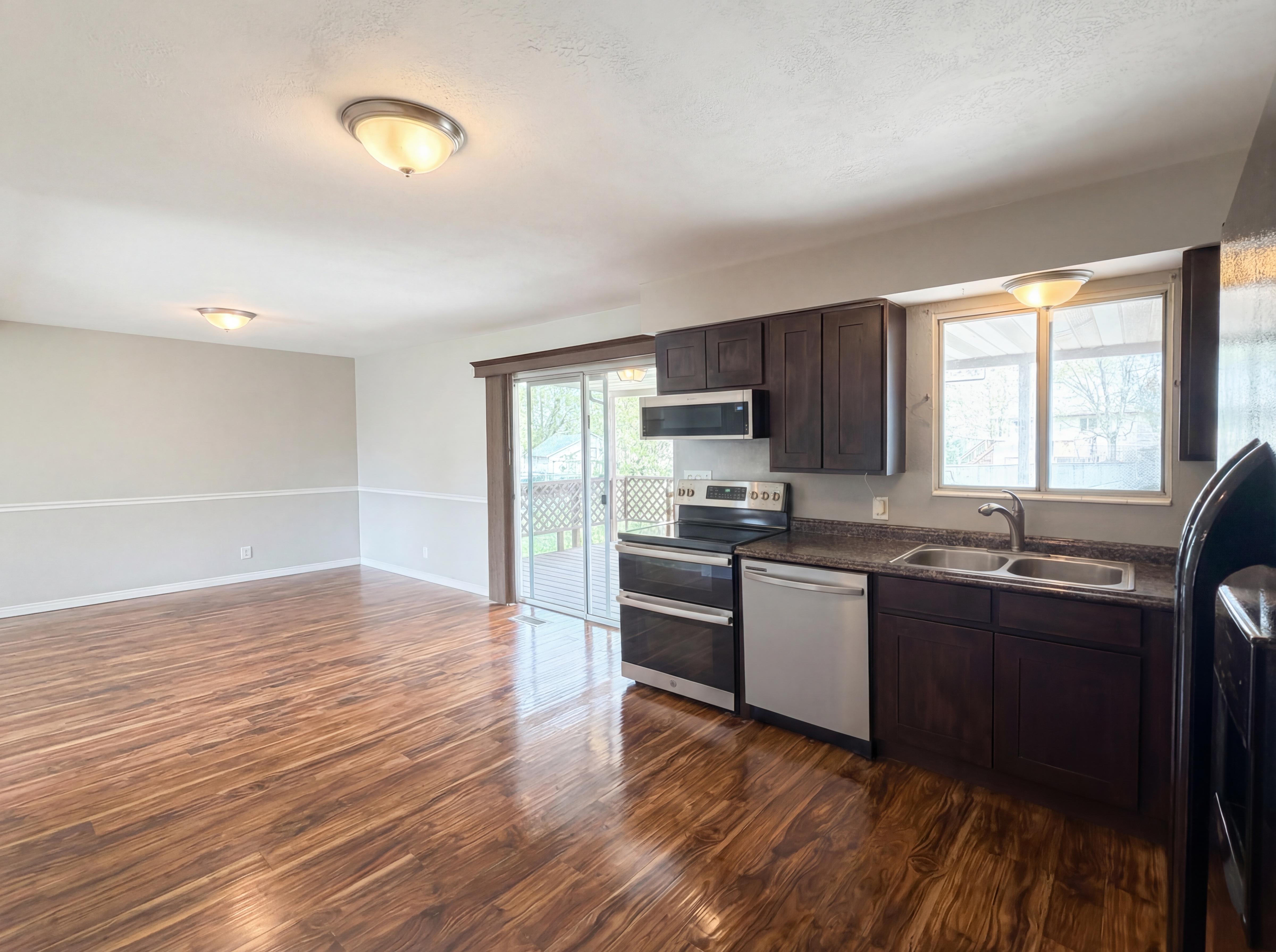 Photo 10 of 24 of 750 W Gentile St, Layton, UT