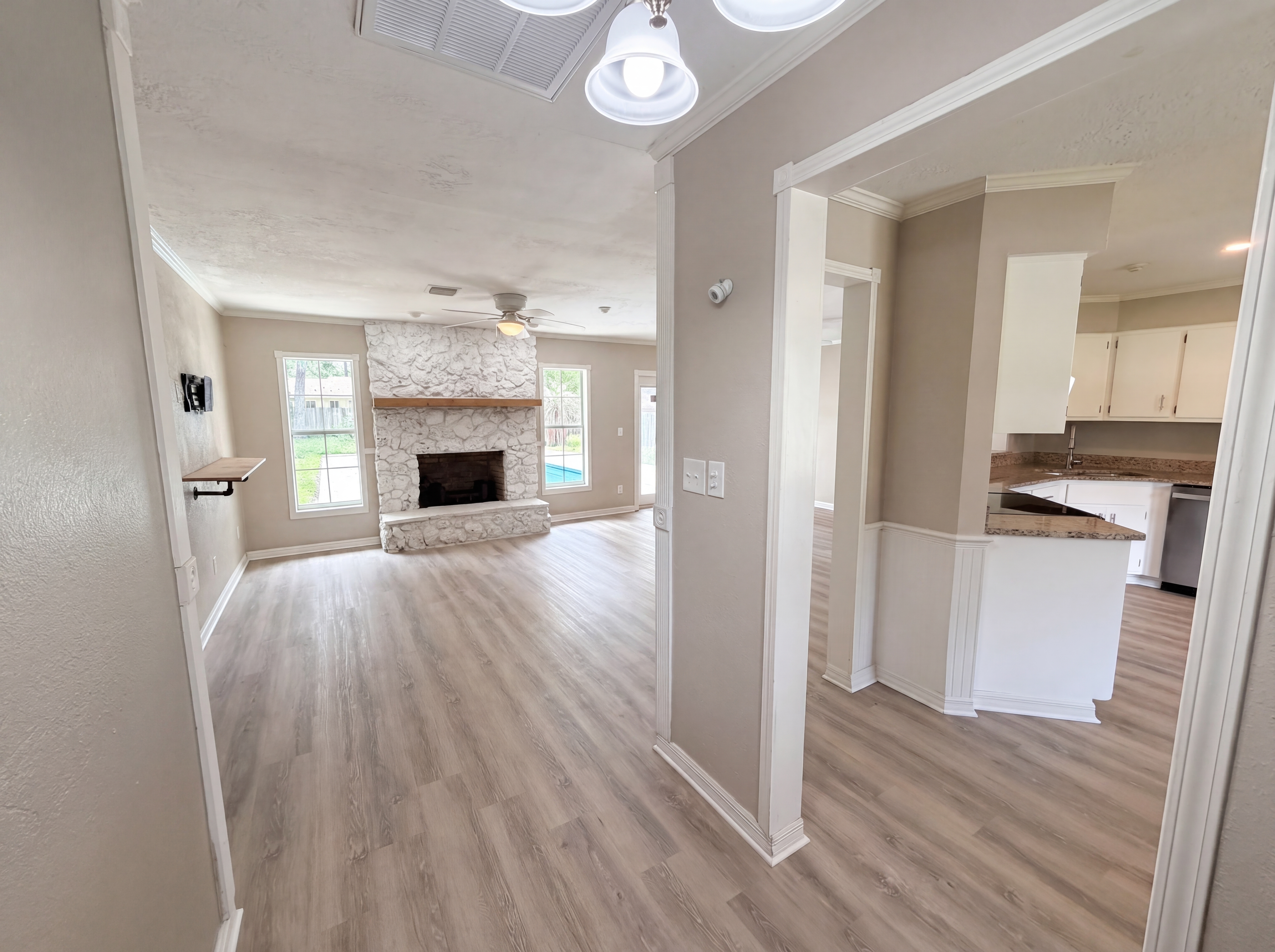 Photo 7 of 21 of 1770 NE 37th St, Ocala, FL