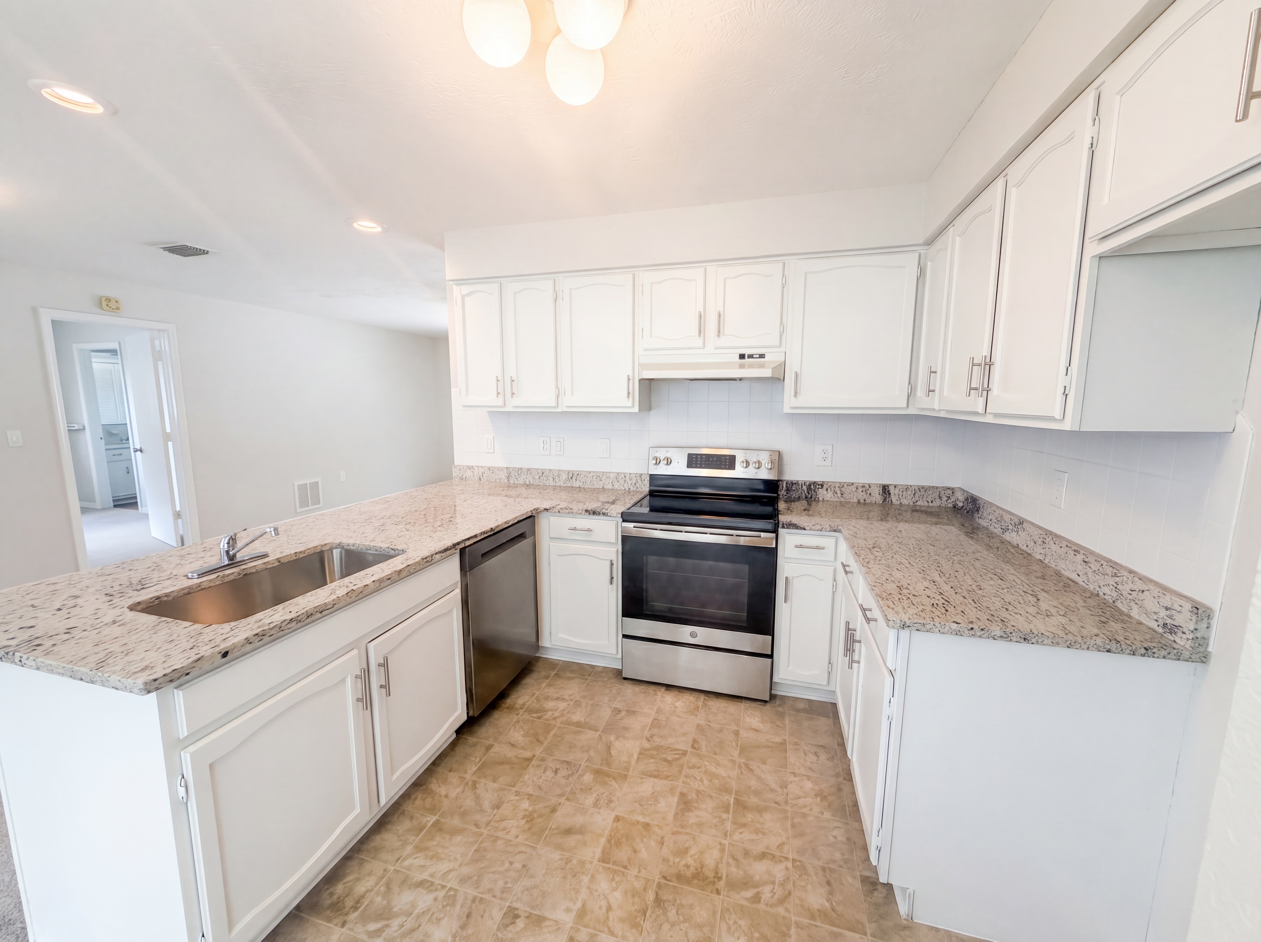 Photo 2 of 23 of 5134 Quintilis St, Spring Hill, FL