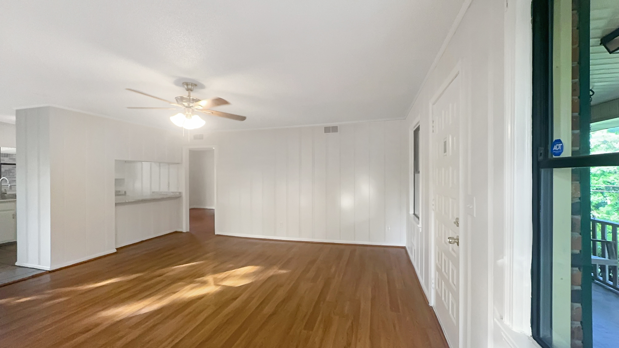 Photo 8 of 32 of 3950 Skyland Blvd E, Tuscaloosa, AL