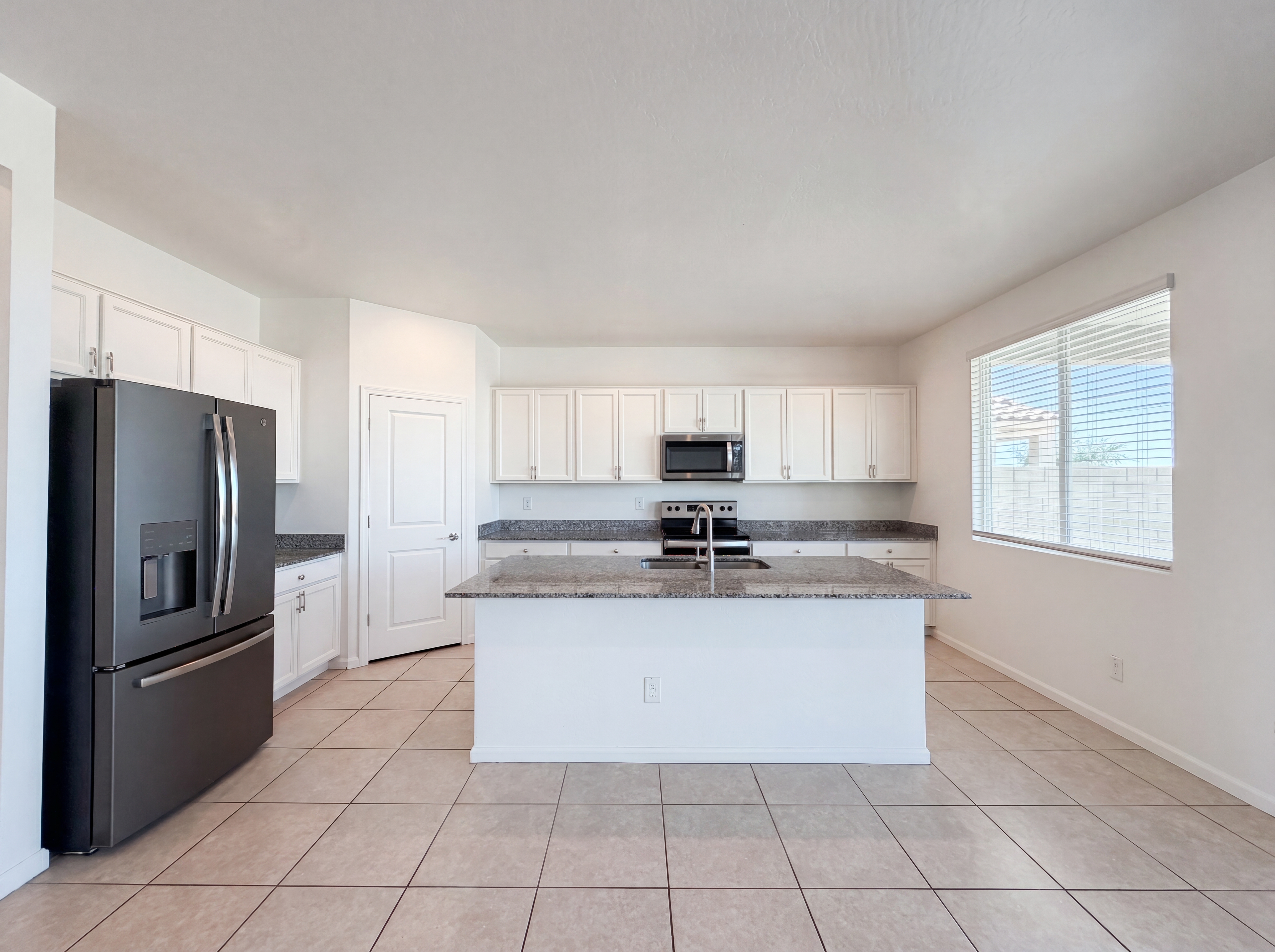 Photo 7 of 24 of 2040 E Piedmont Pl, Casa Grande, AZ