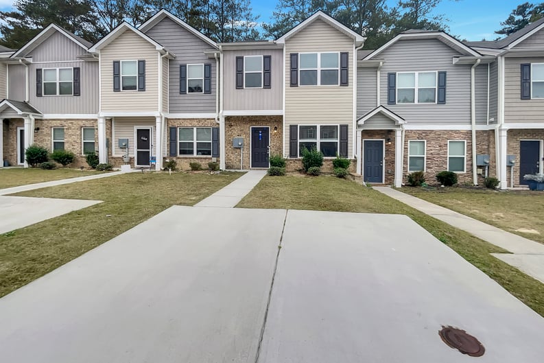Property photo 1 of 6077 Oakley Rd
