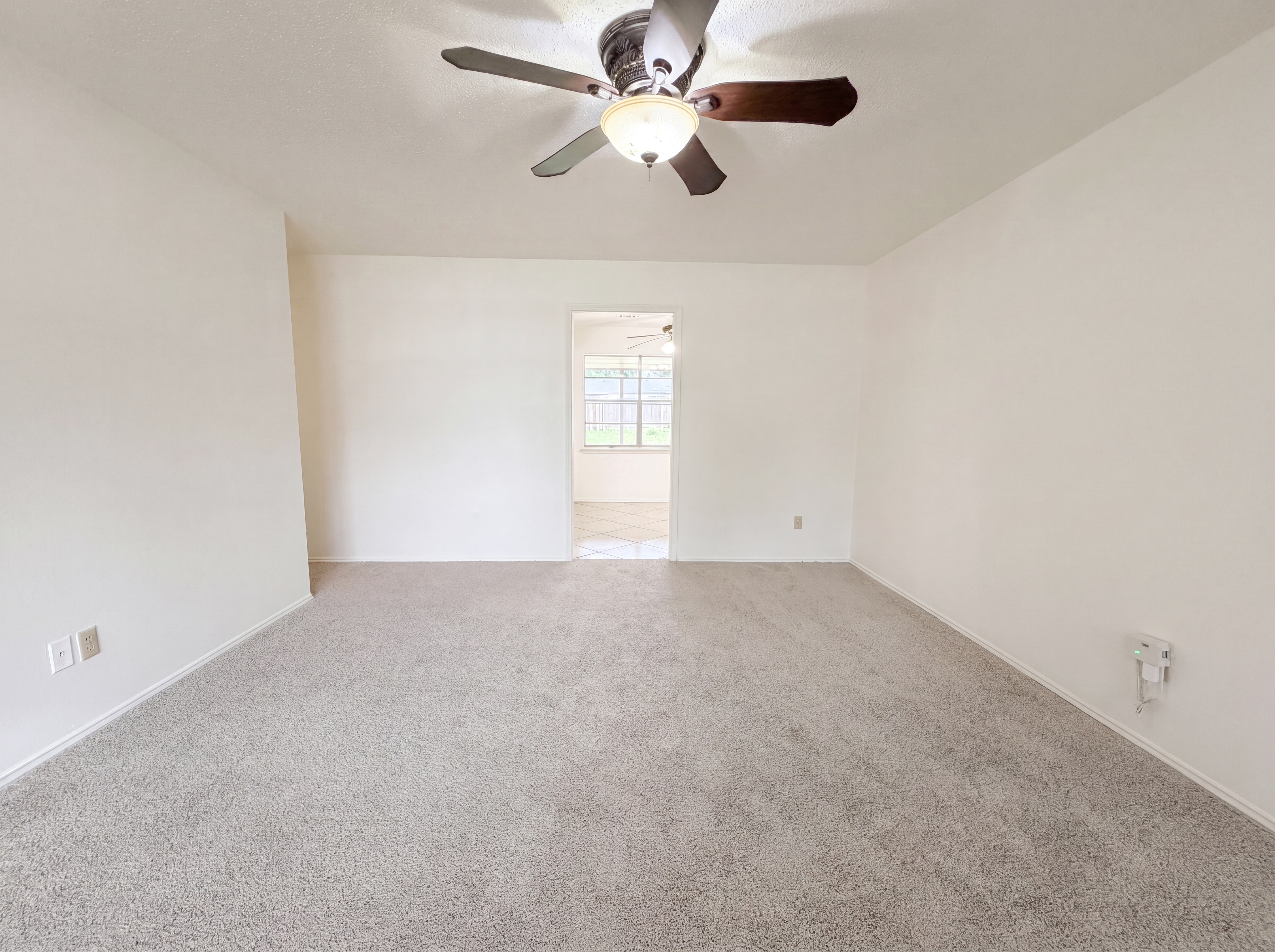 Photo 6 of 16 of 621 S Timber Ln, Oklahoma City, OK