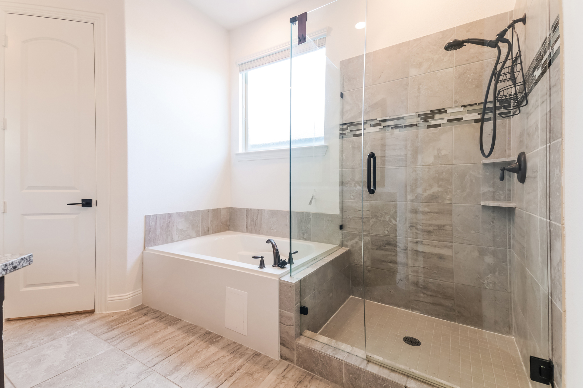 Photo 10 of 22 of 10812 Marble Falls Pl, McKinney, TX