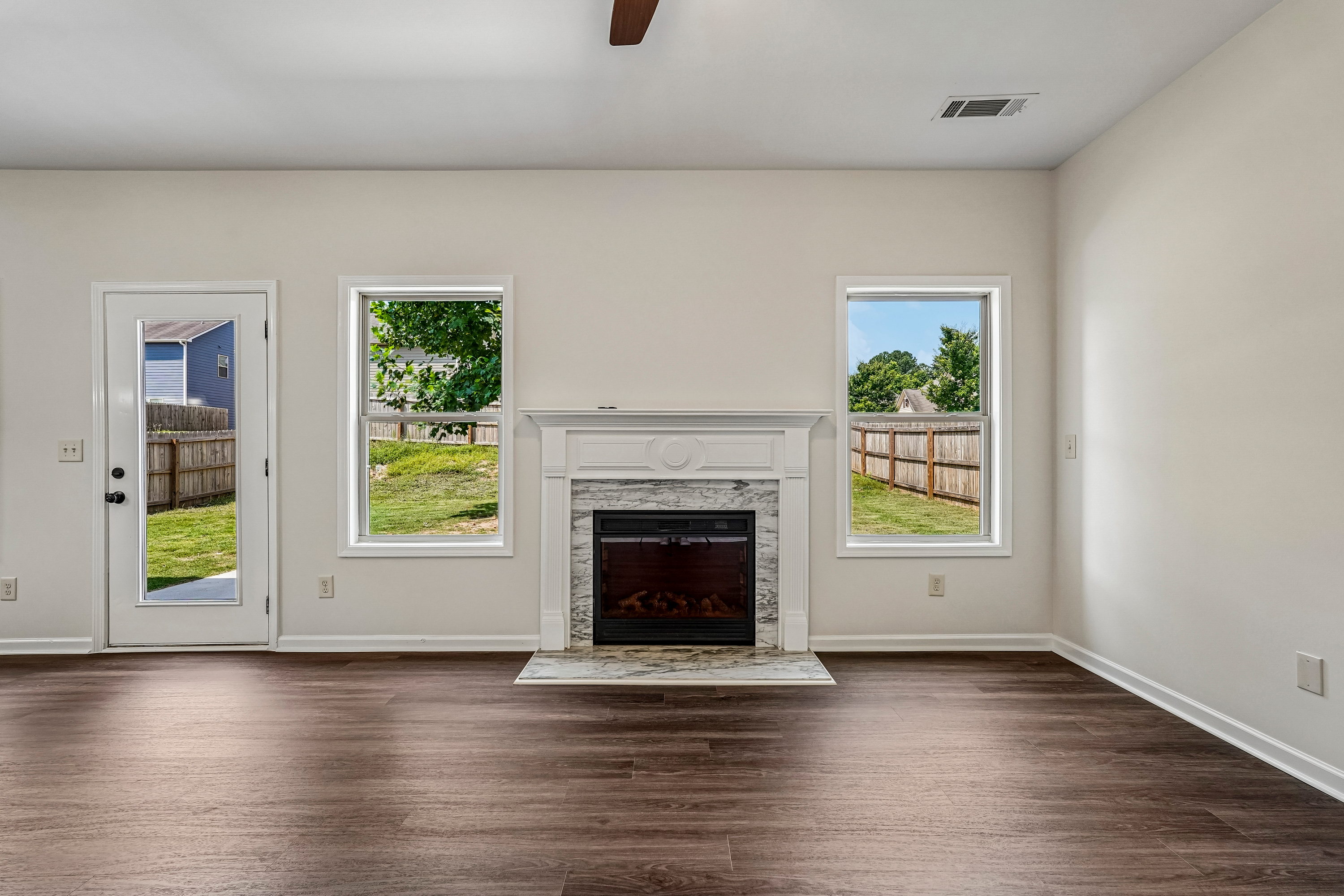 Photo 3 of 46 of 1151 Glenwyck Dr, Braselton, GA