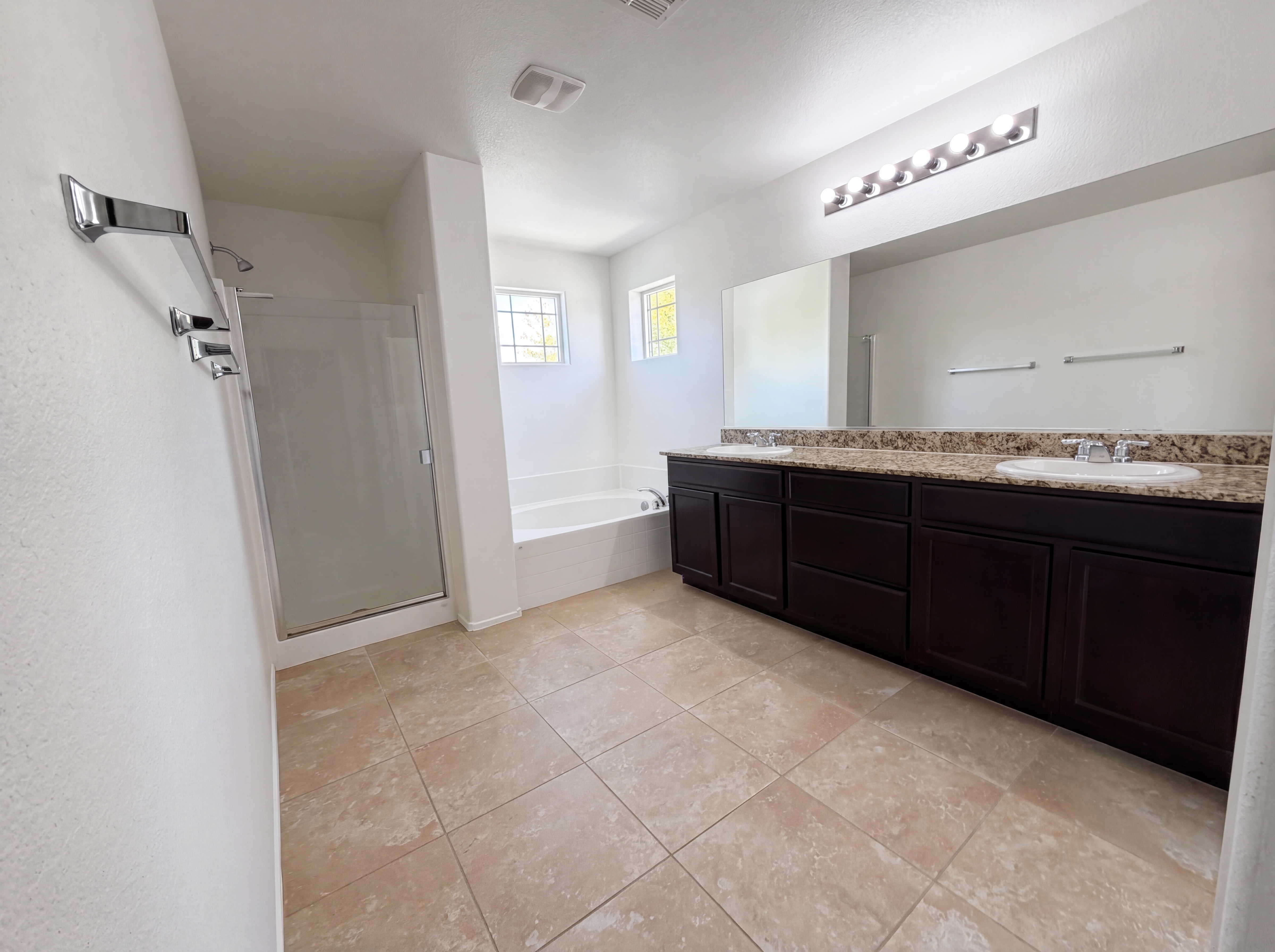 Photo 21 of 52 of 4036 White Opal St, Las Vegas, NV