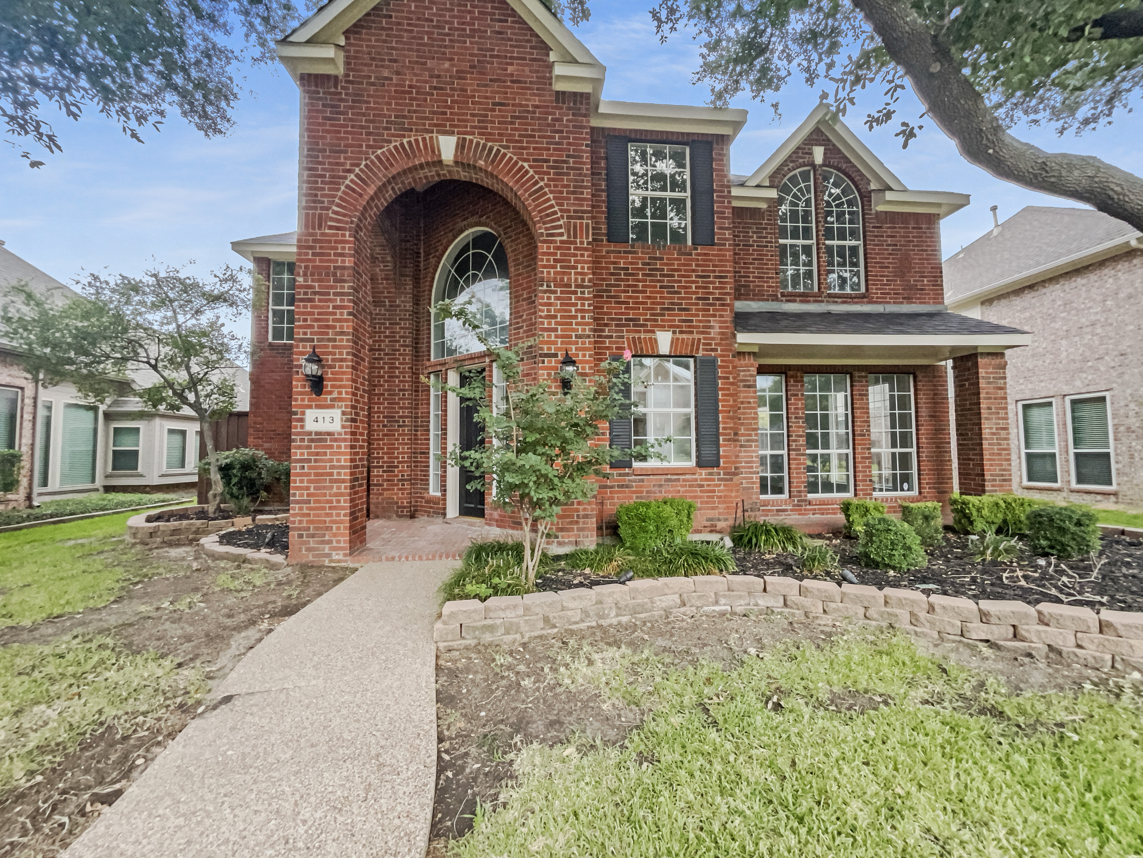 Photo 13 of 41 of 413 Thunderbrook Rd, Garland, TX