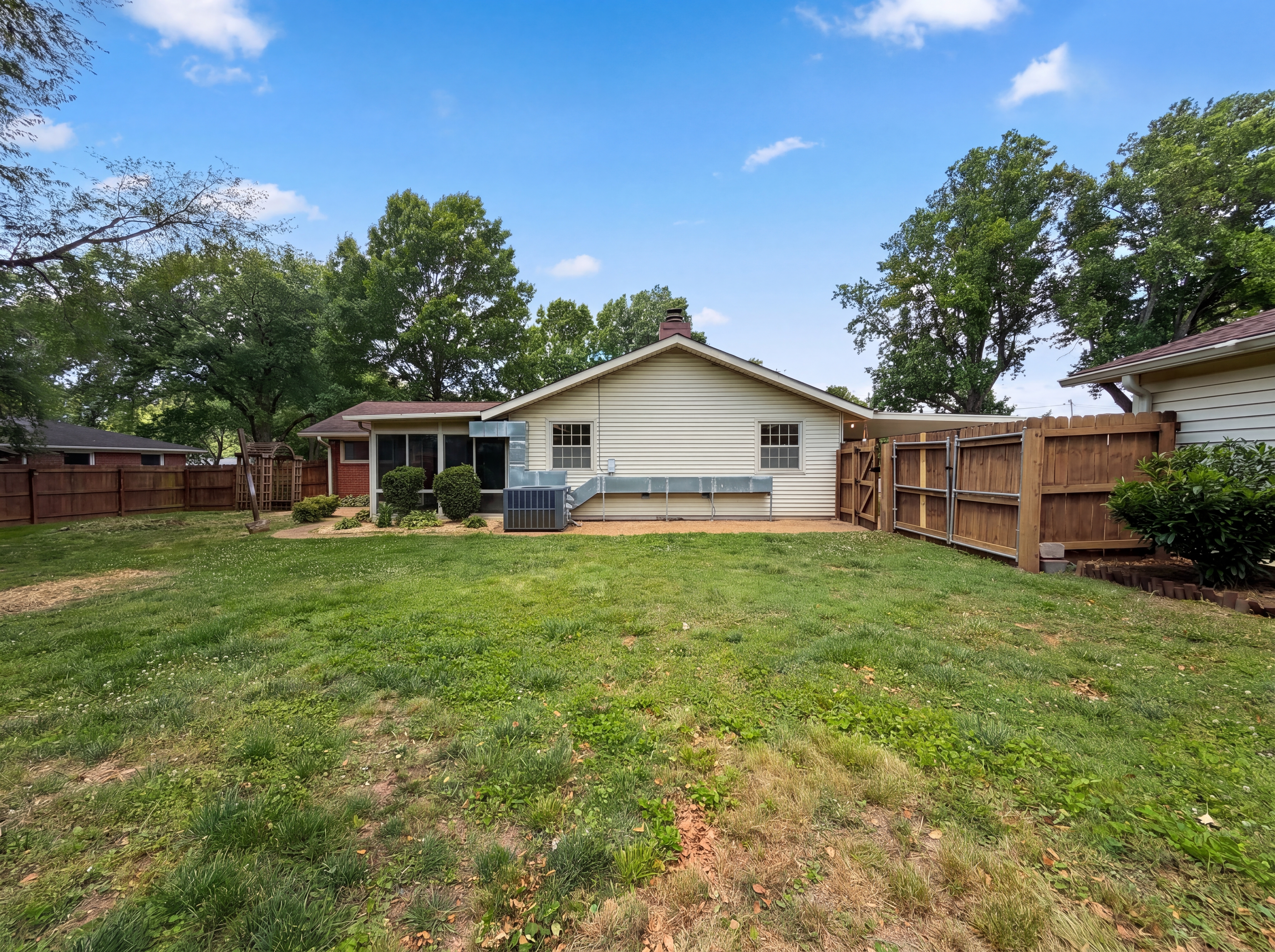 Photo 16 of 17 of 1119 Walton Dr, Murfreesboro, TN