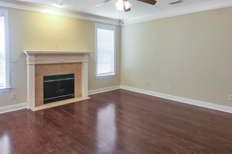Property photo 3 of 403 Keesaw Gln