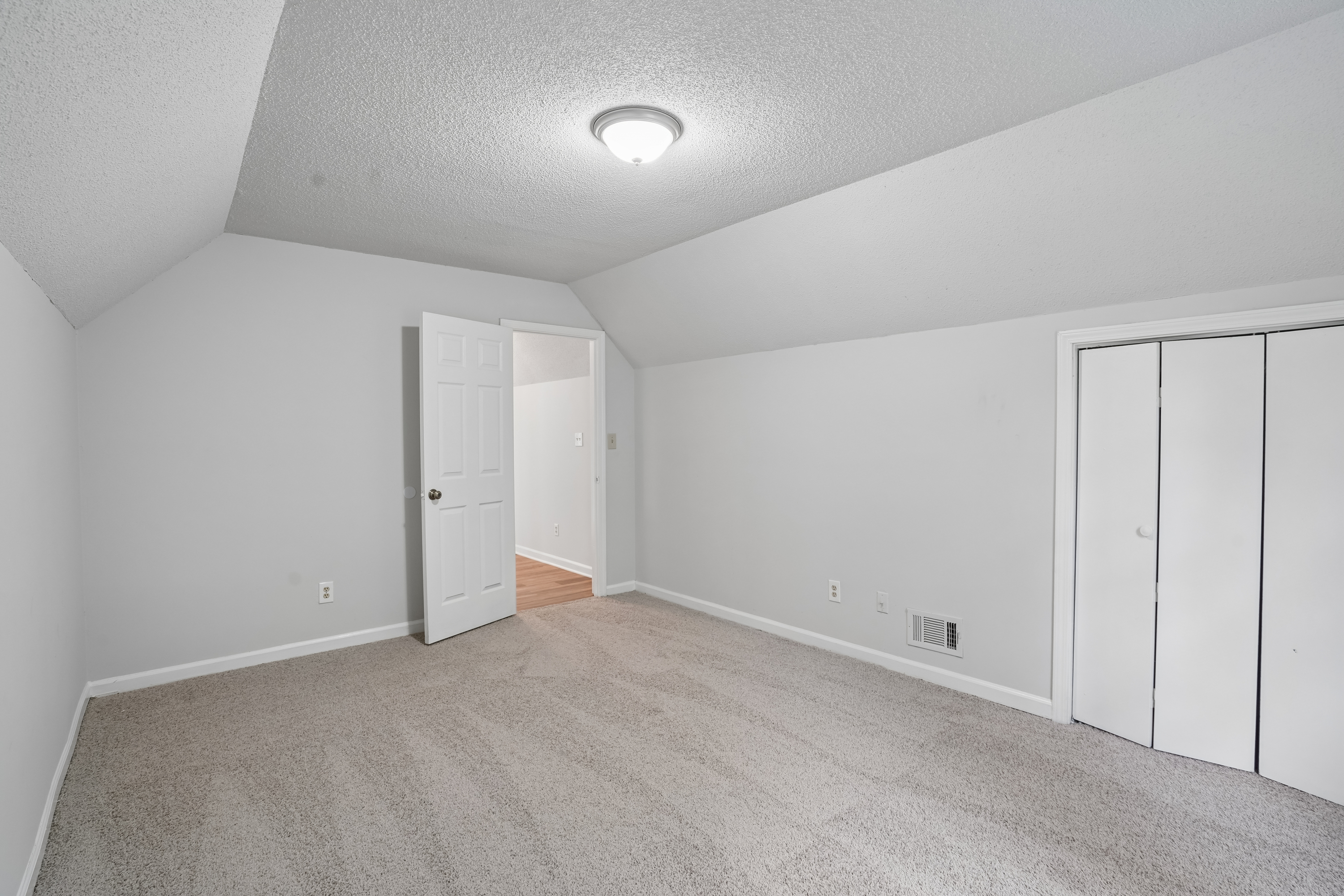 Photo 20 of 40 of 2 Sumer Ln S, Douglasville, GA