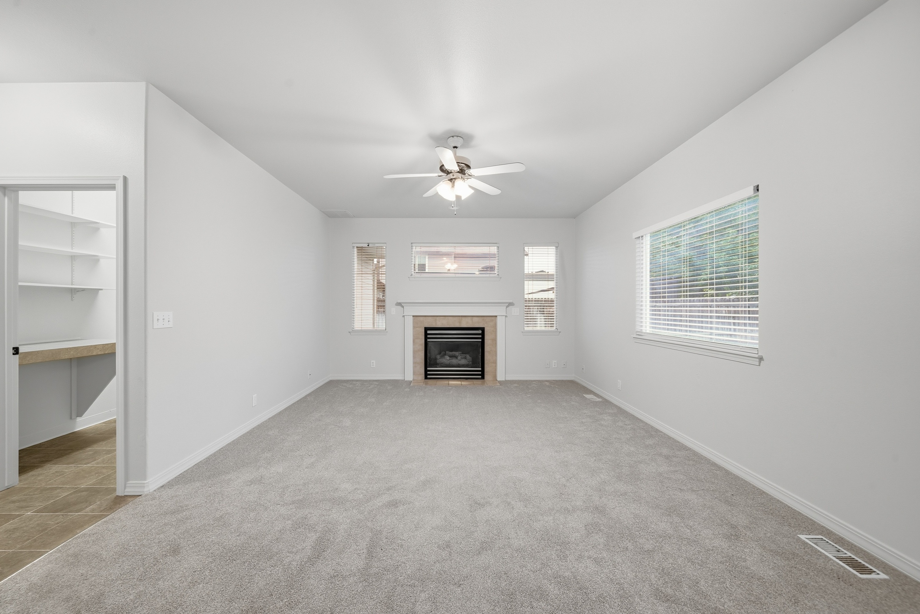 Photo 8 of 33 of 919 E Hawk St, Meridian, ID