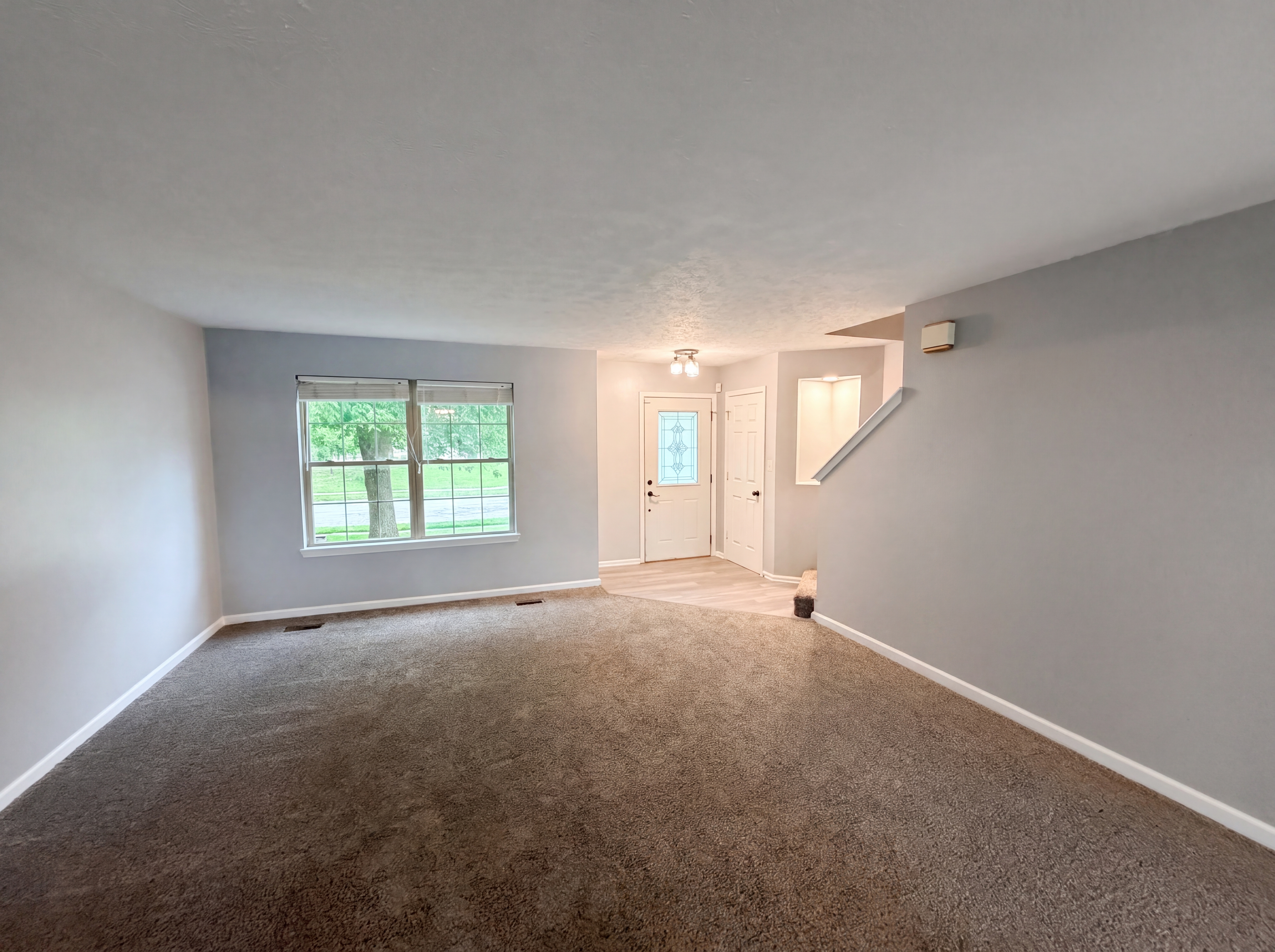 Photo 8 of 21 of 1947 Breman Ln, Indianapolis, IN