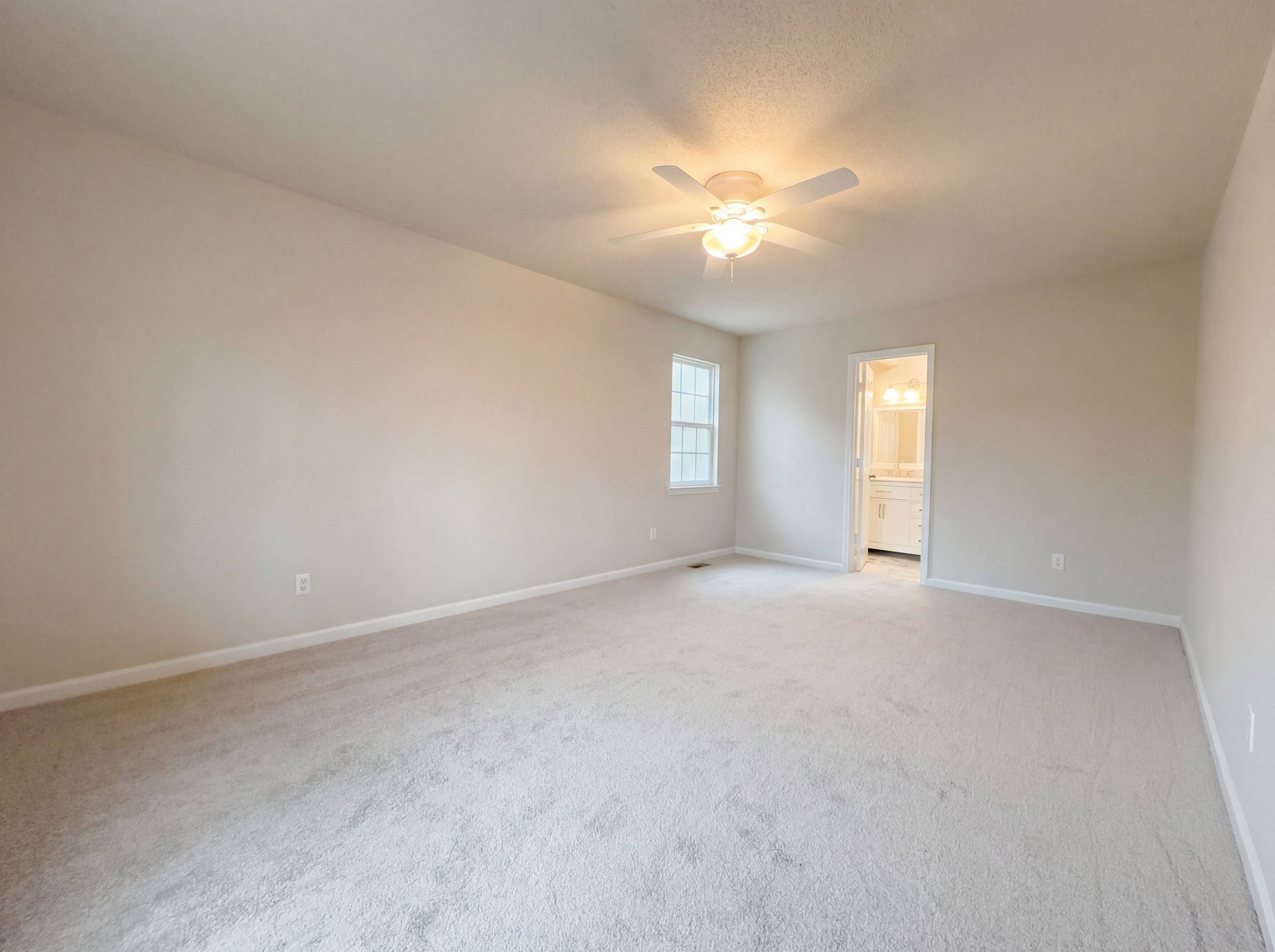 Photo 4 of 18 of 225 Ash Cir, Trussville, AL