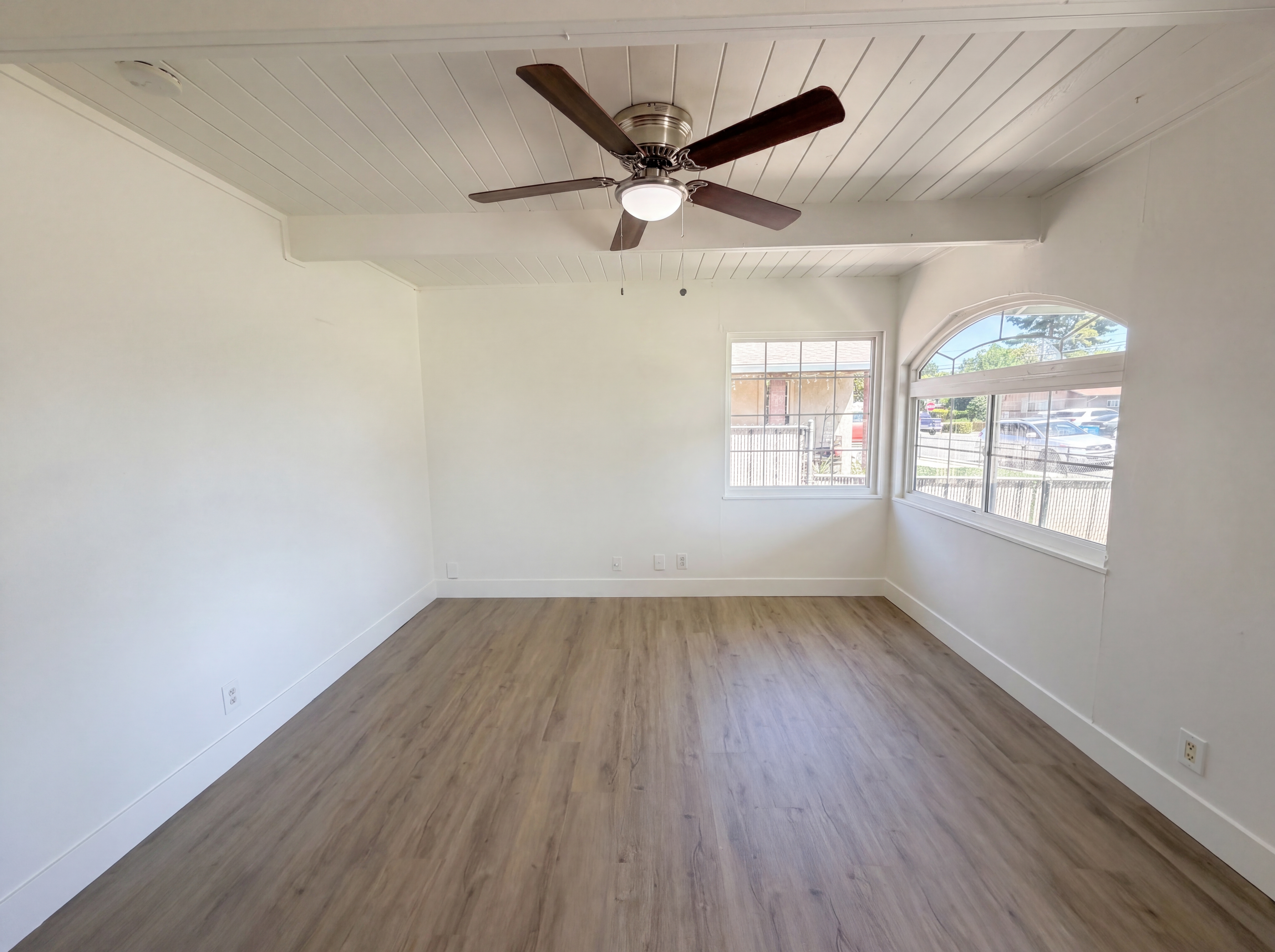 Photo 9 of 22 of 1482 Knights Row, Yuba City, CA