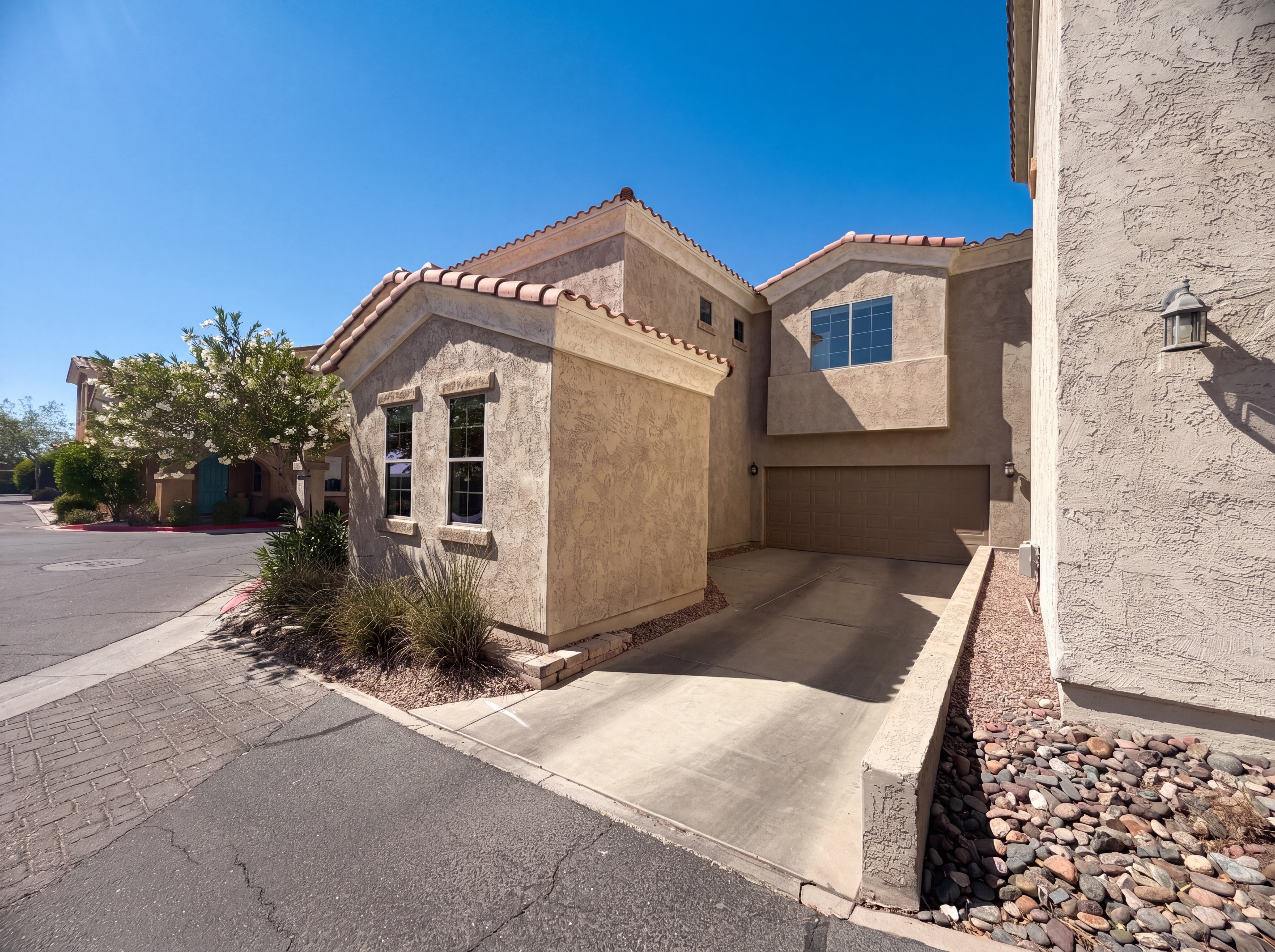 Photo 14 of 18 of 1729 S Desert View Pl, Apache Junction, AZ