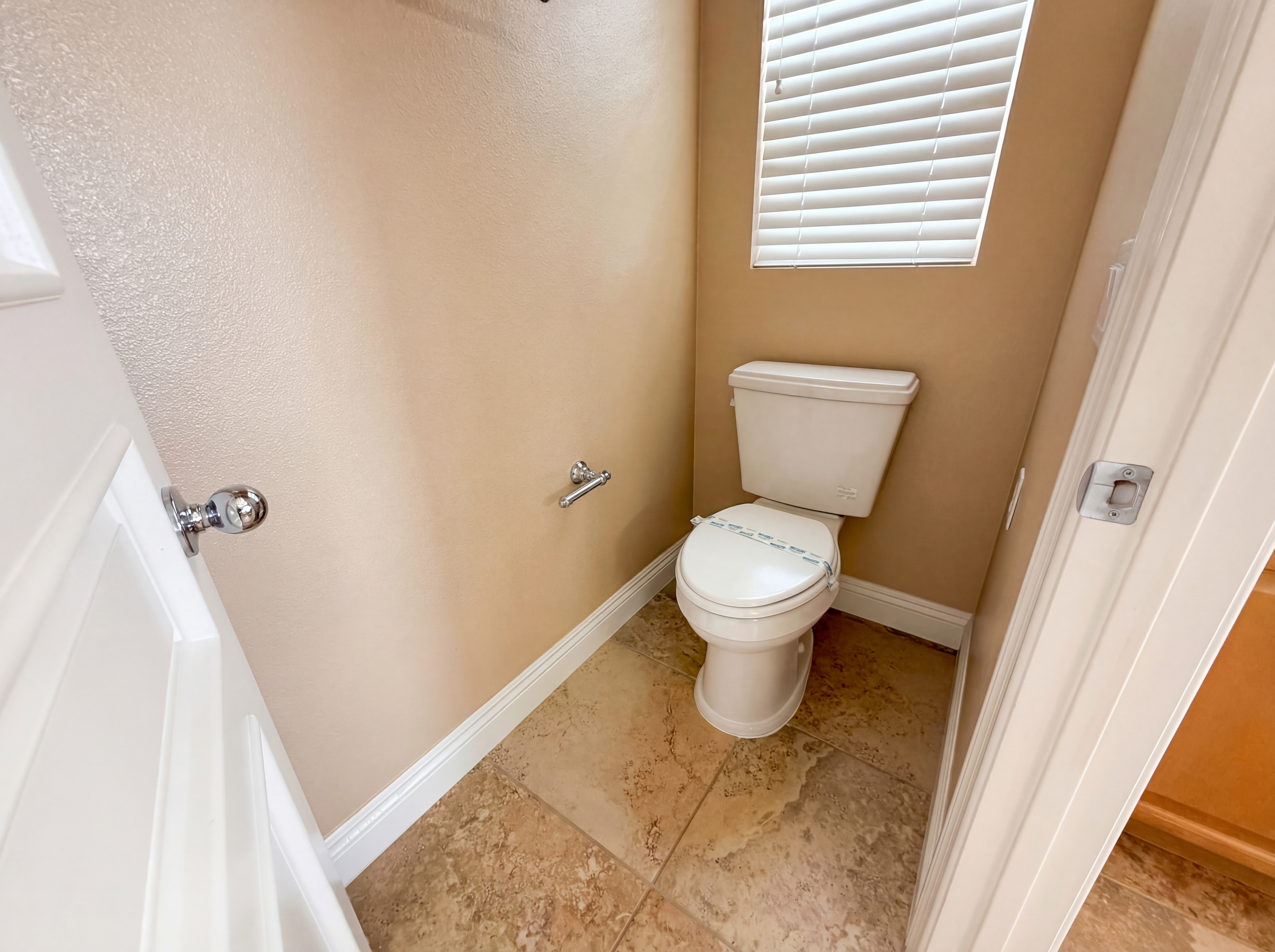 Photo 11 of 60 of 23 Plaza Modena, Lake Elsinore, CA