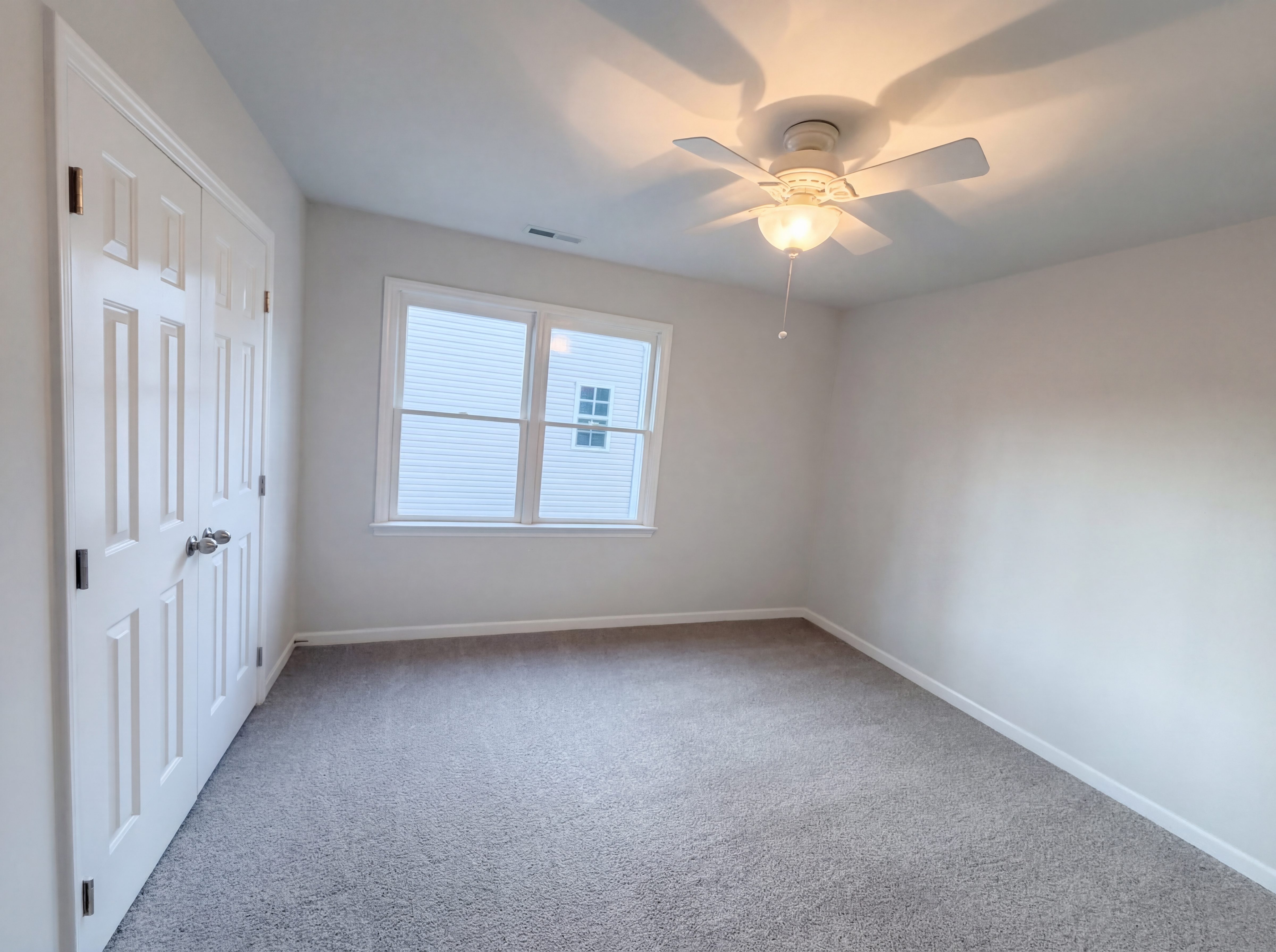 Photo 14 of 18 of 729 E Ivy Valley Dr, Fuquay Varina, NC