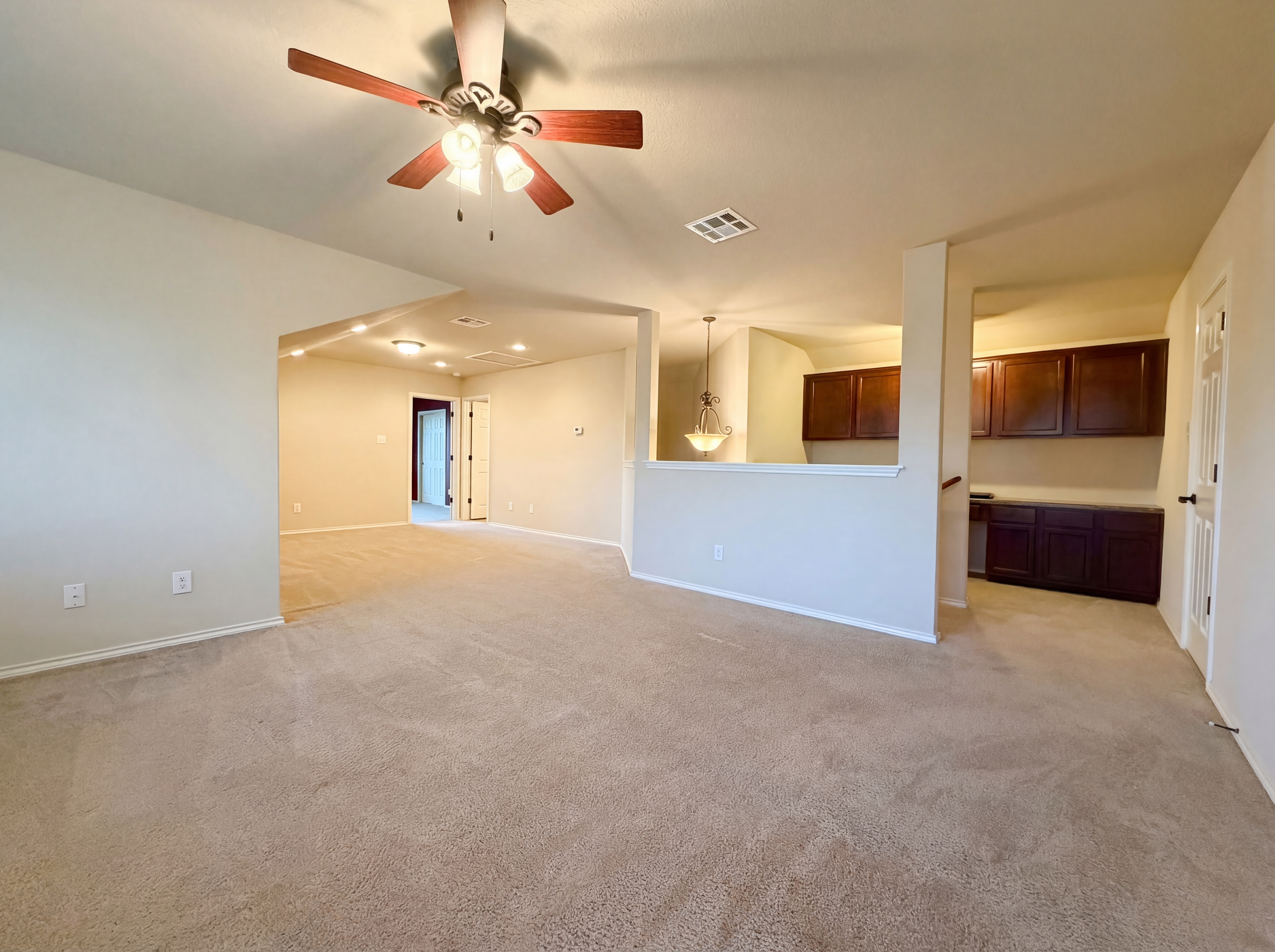 Photo 17 of 22 of 6941 Laura Hts, Schertz, TX