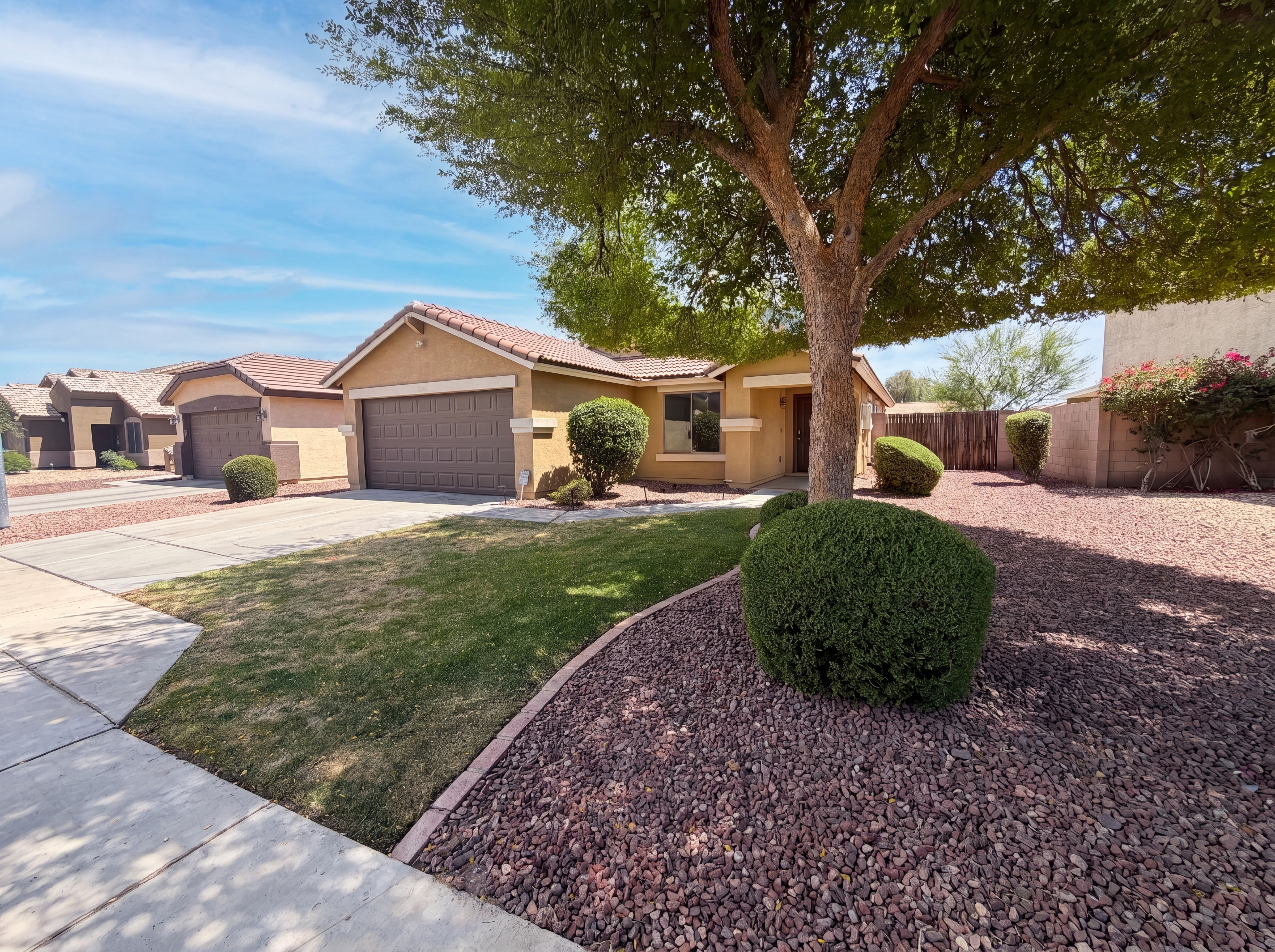 Photo 12 of 27 of 15861 W Papago St, Goodyear, AZ