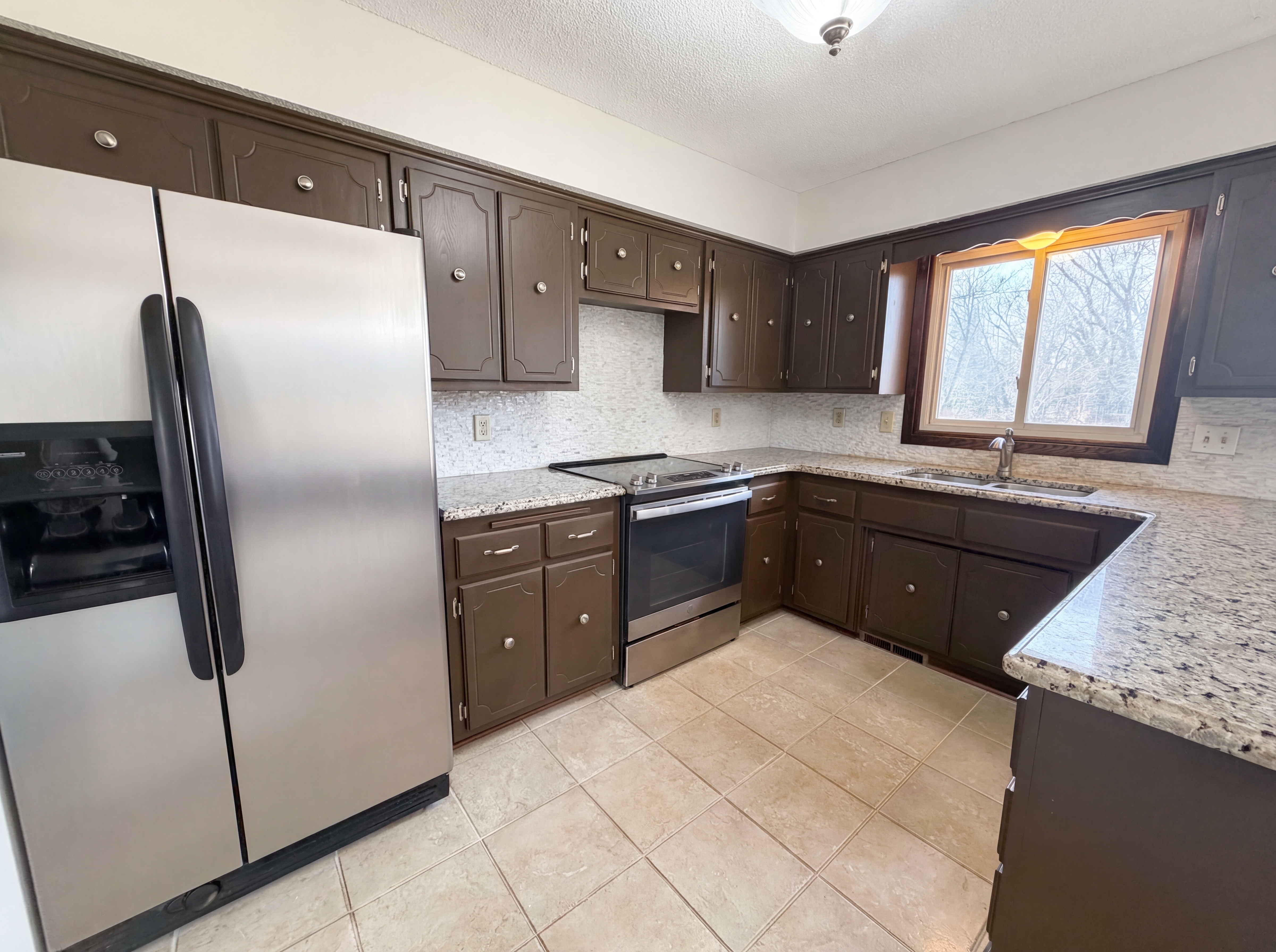 Photo 2 of 30 of 9720 Austin St NE, Blaine, MN