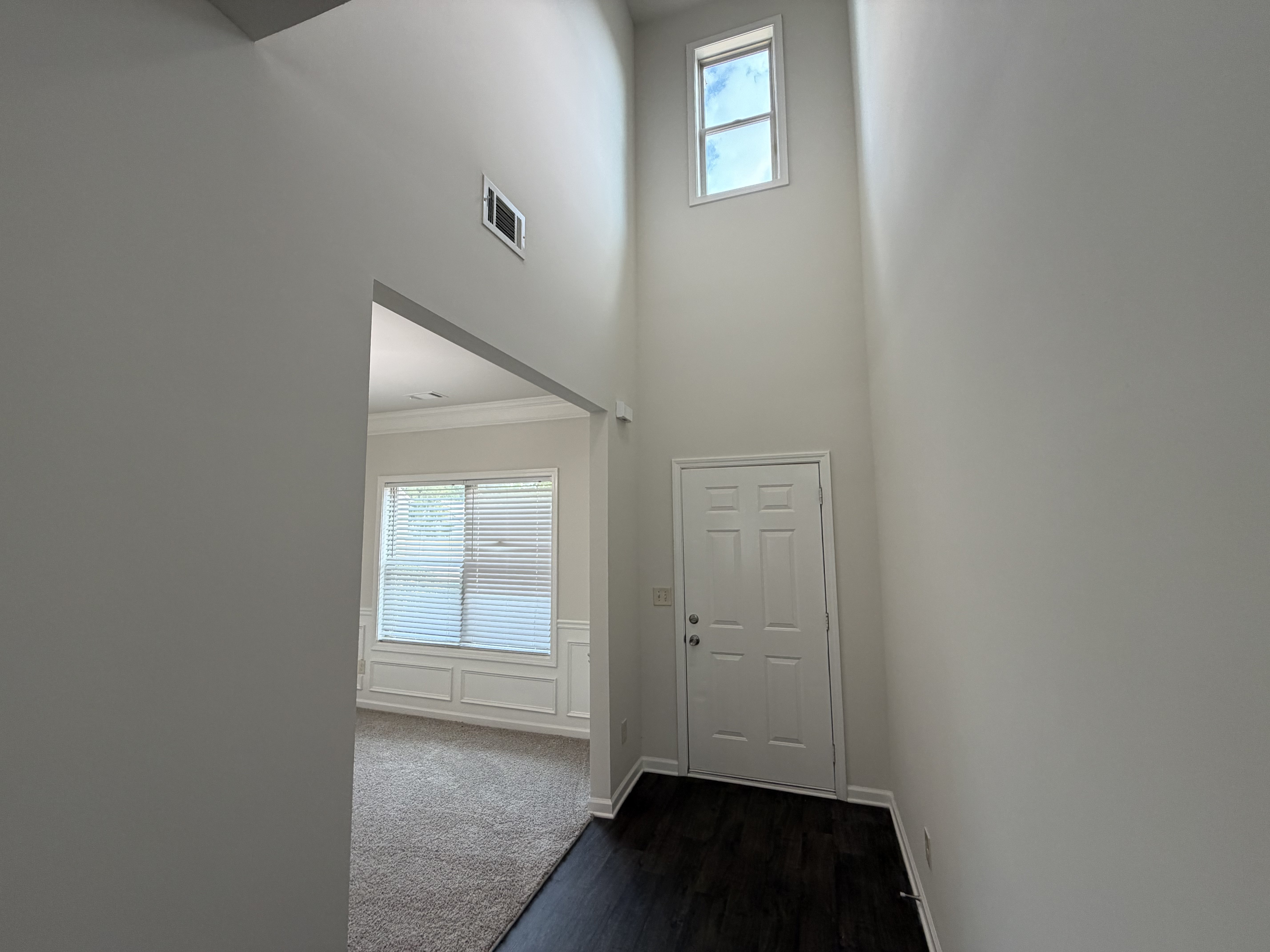 Photo 32 of 41 of 821 Walnut Woods Dr, Braselton, GA