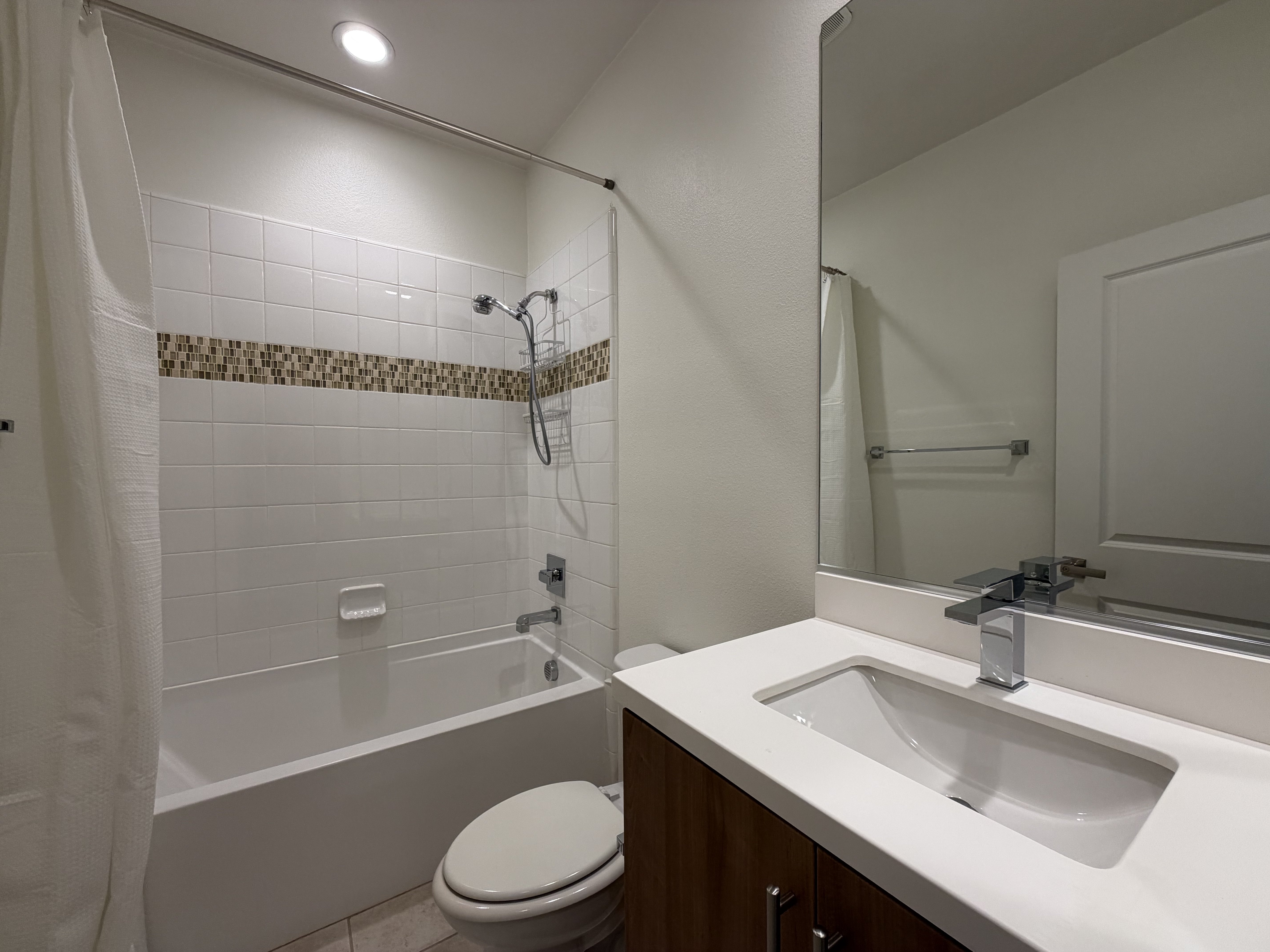 Photo 19 of 37 of 627 E Orange Blossom Way, Azusa, CA
