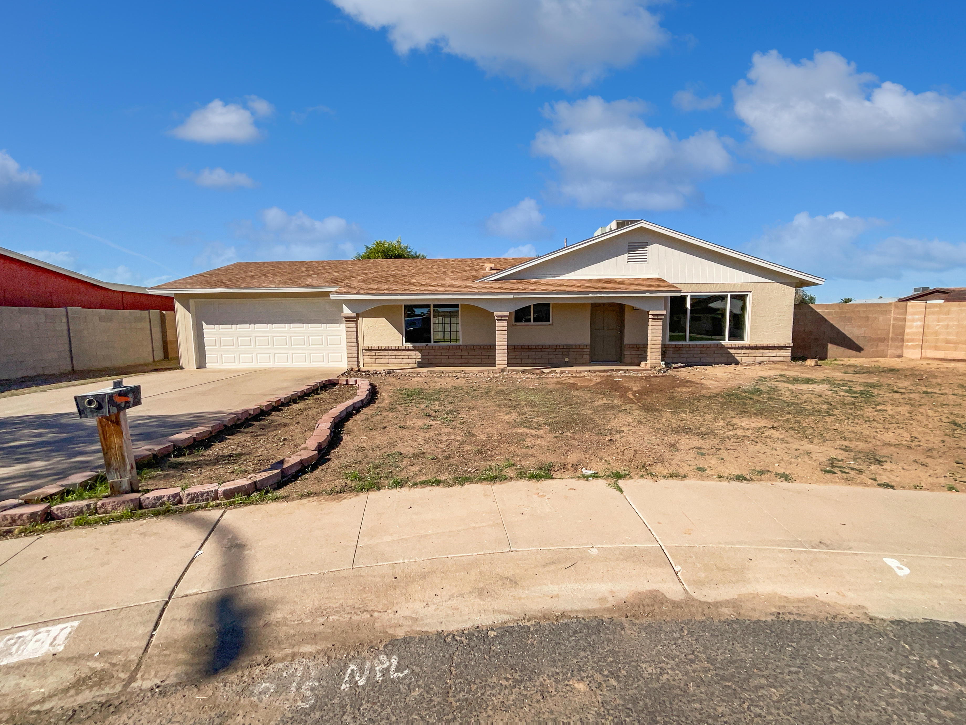 Photo 7 of 26 of 12230 N 47th Ln, Glendale, AZ