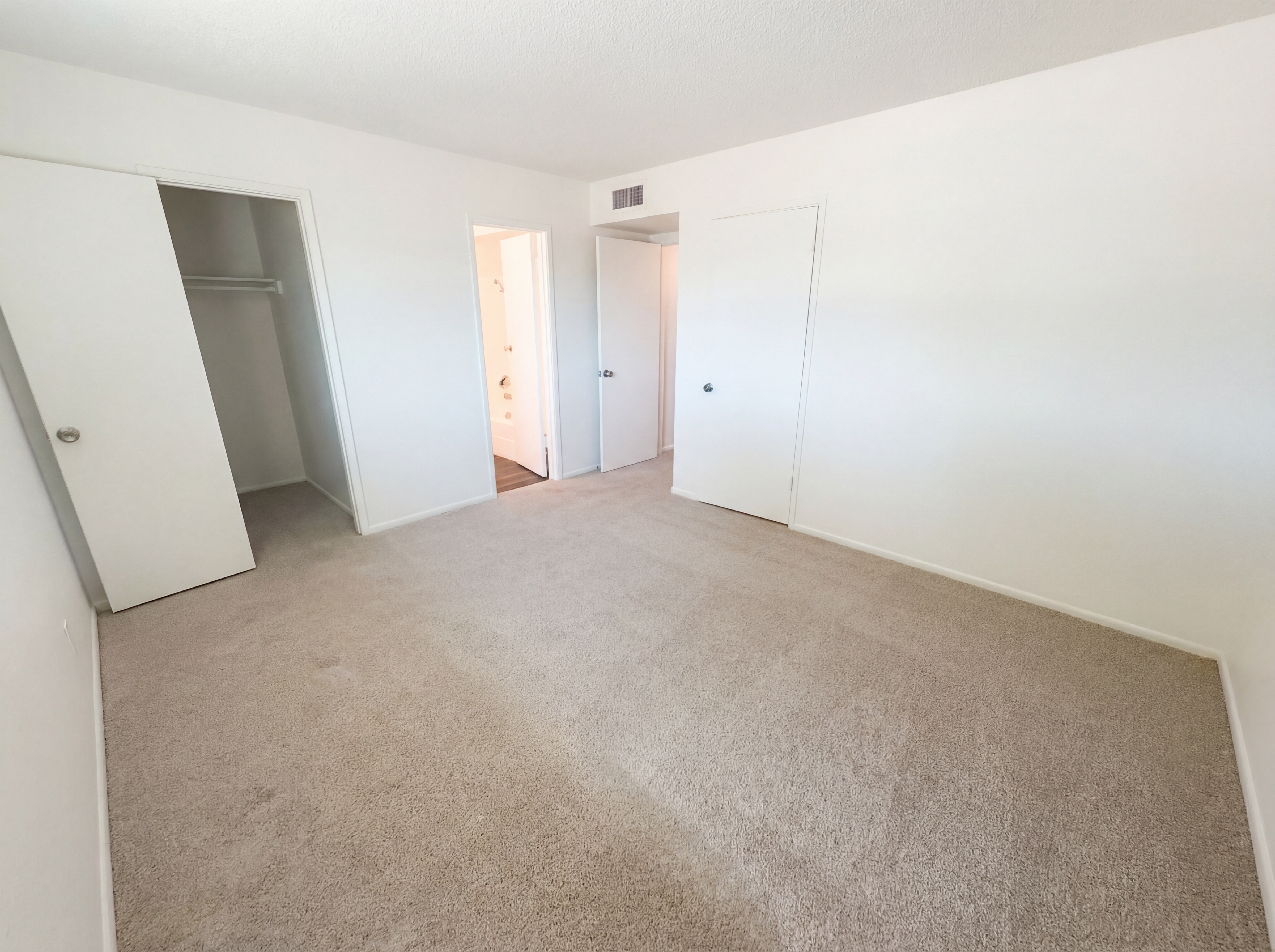 Photo 16 of 24 of 4150 W Medlock Dr, Phoenix, AZ