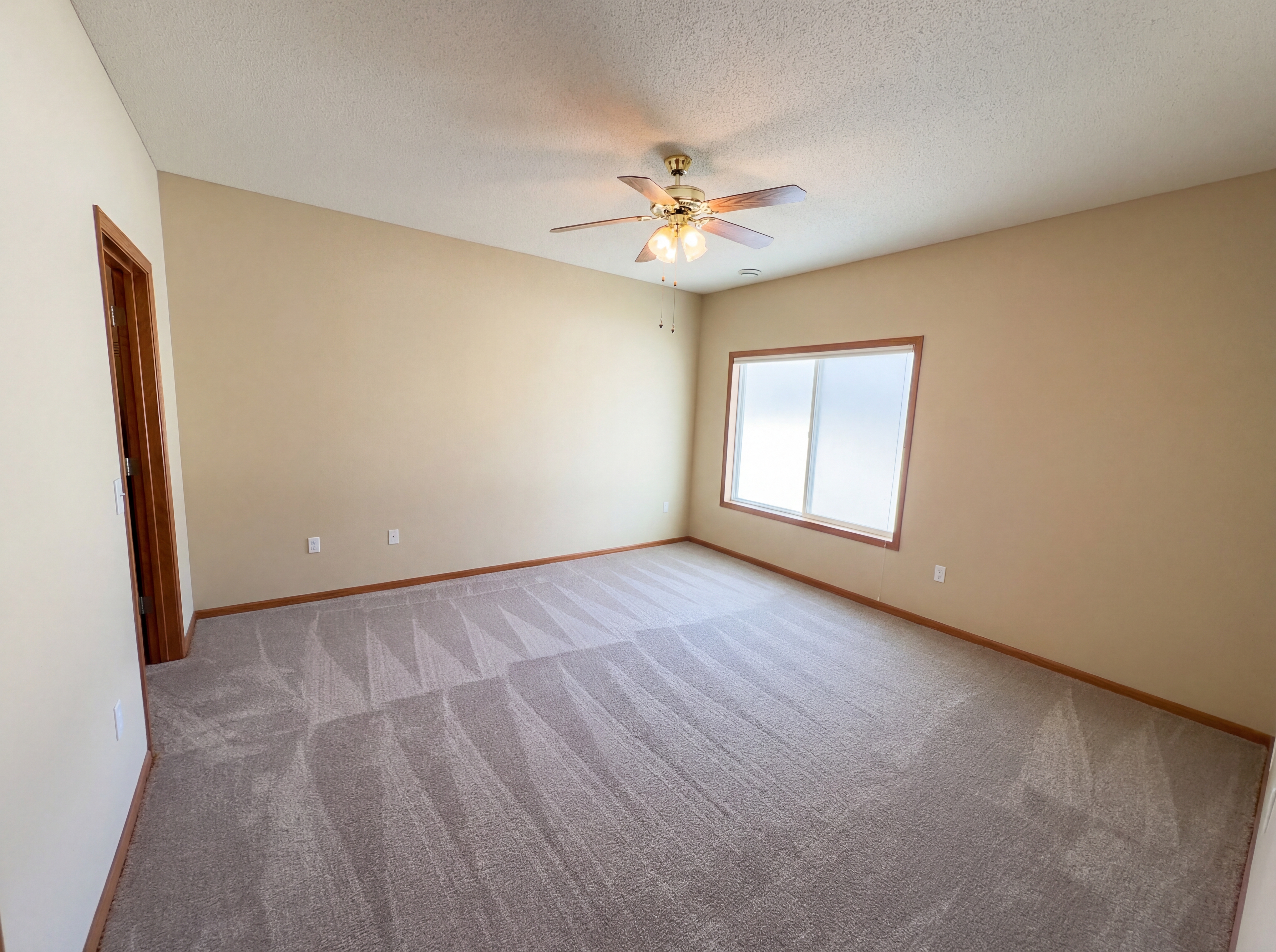 Photo 15 of 18 of 1220 Bergmann Dr, Stillwater, MN