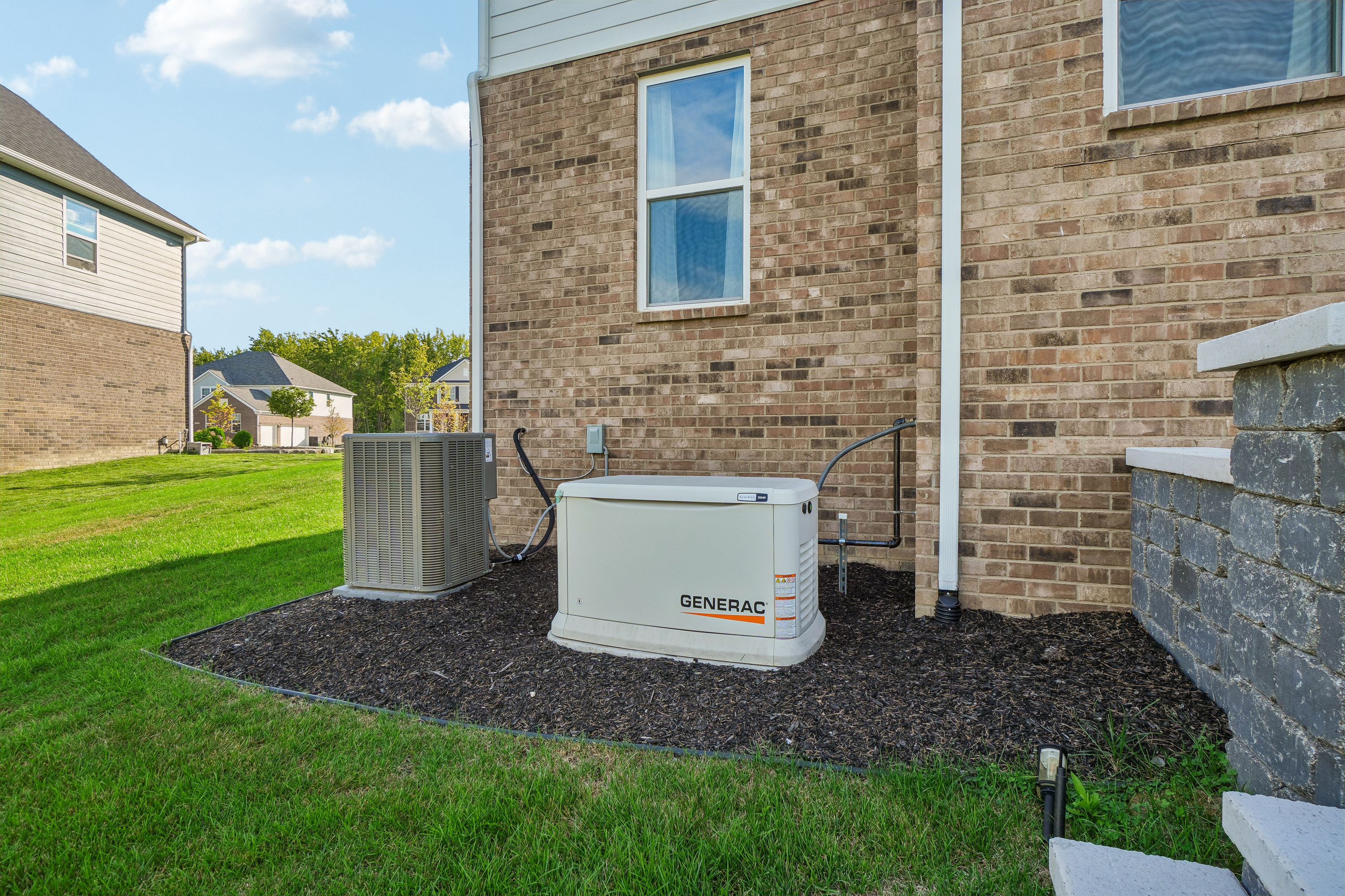 Photo 52 of 61 of 20942 Torbay Dr, Northville, MI