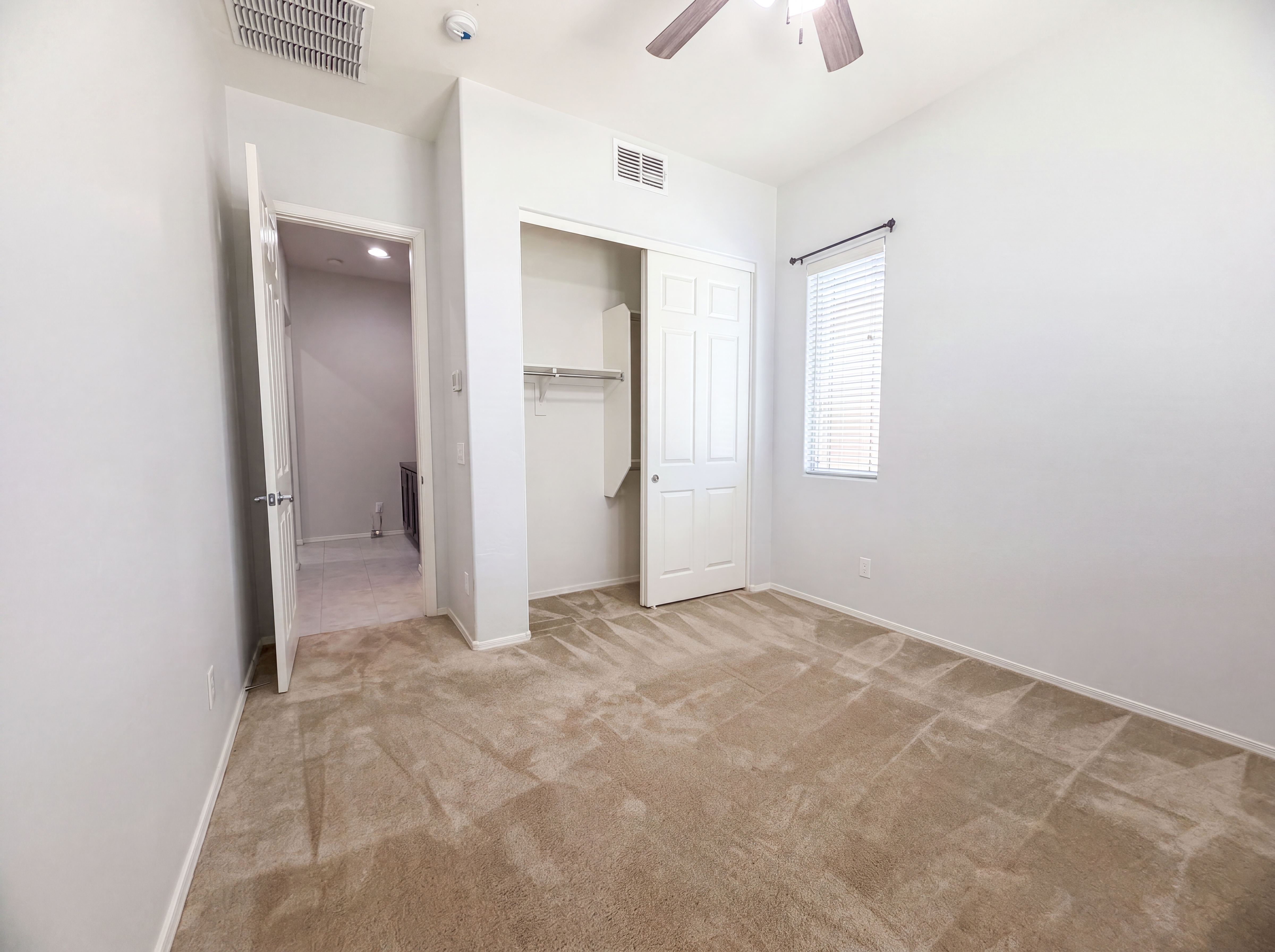 Photo 9 of 19 of 22718 E Silver Creek Ln, Queen Creek, AZ