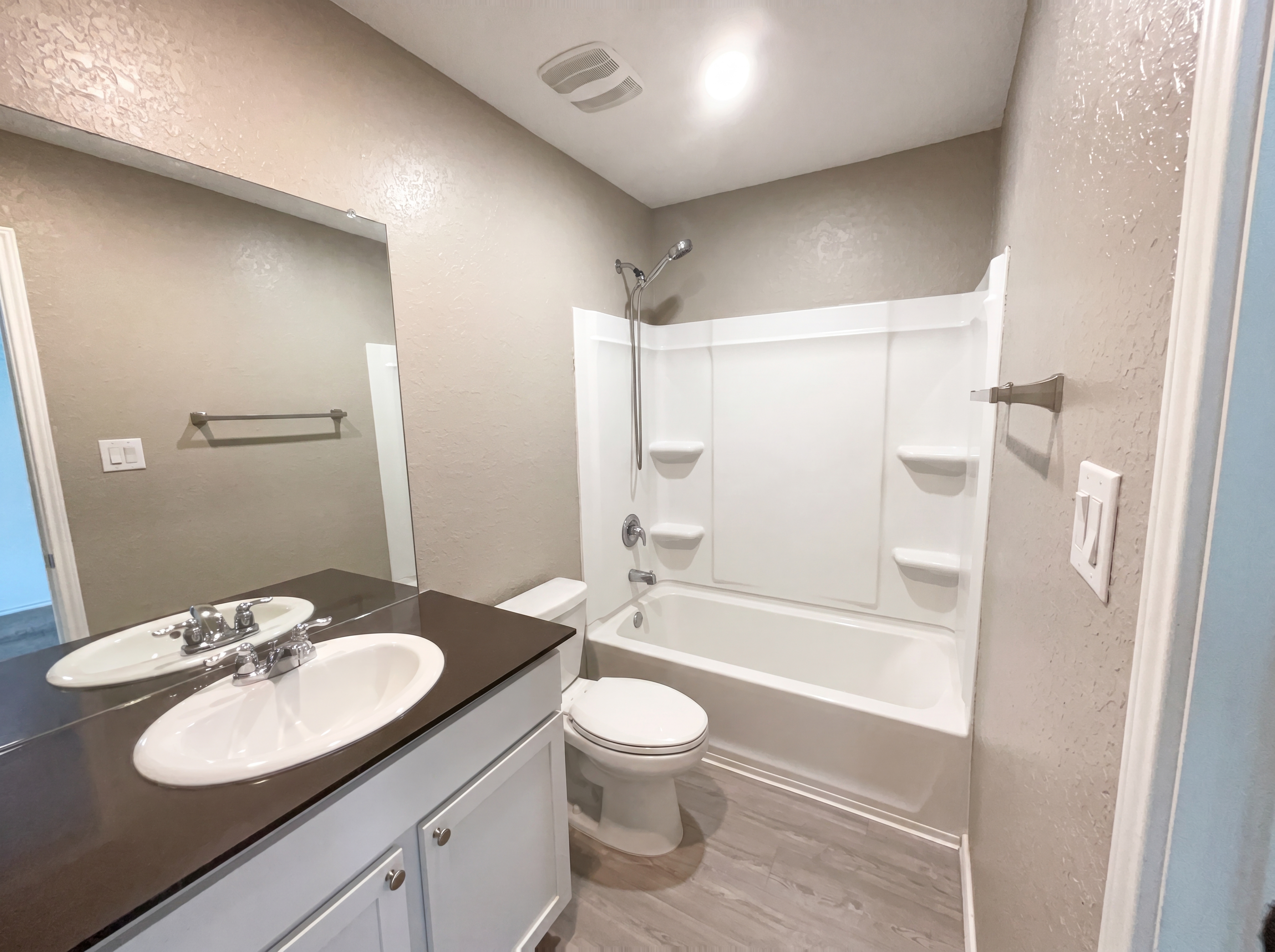 Photo 10 of 20 of 7610 Aston Cross, San Antonio, TX
