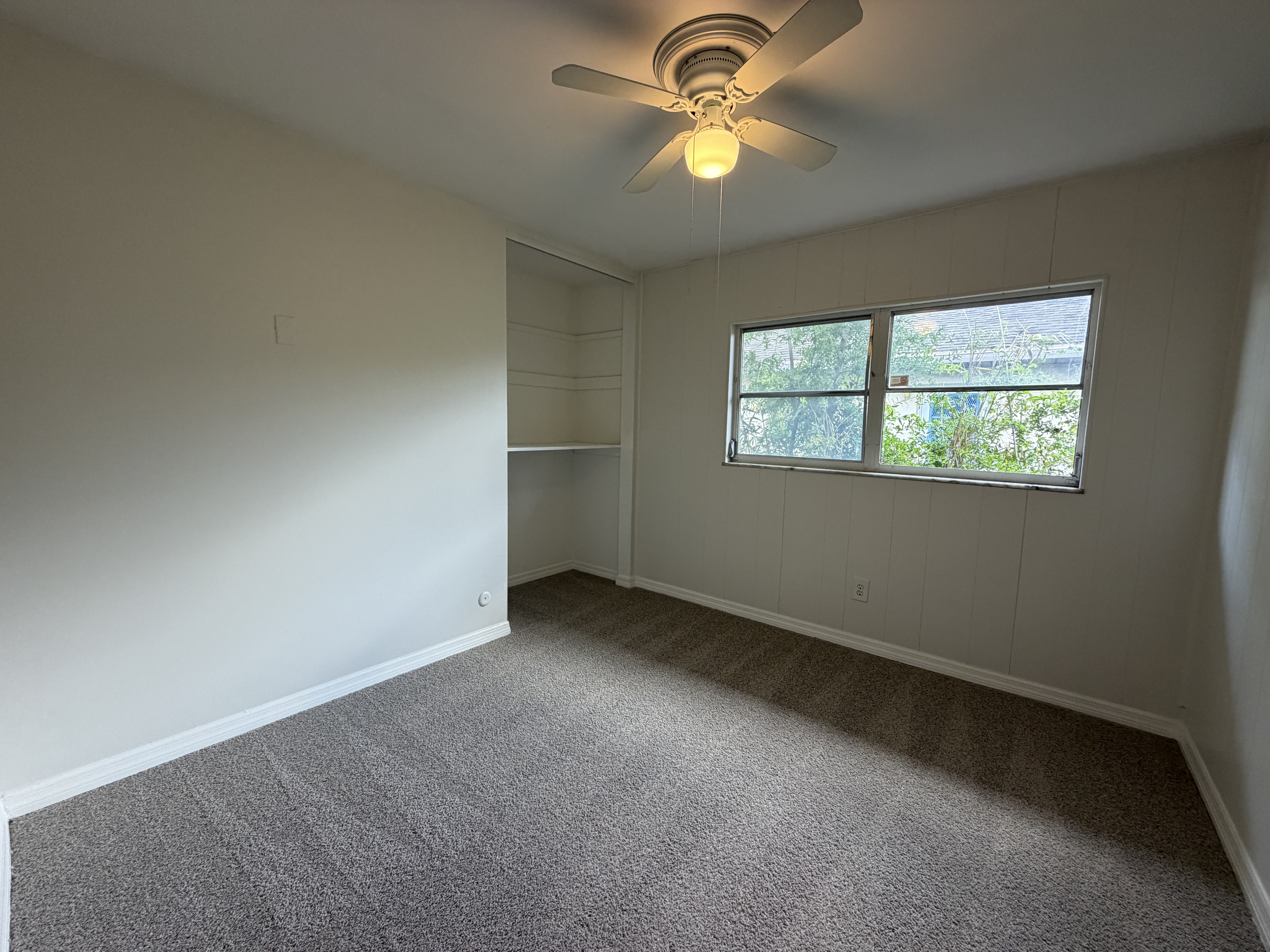 Photo 12 of 24 of 6907 Spencer Cir, Tampa, FL