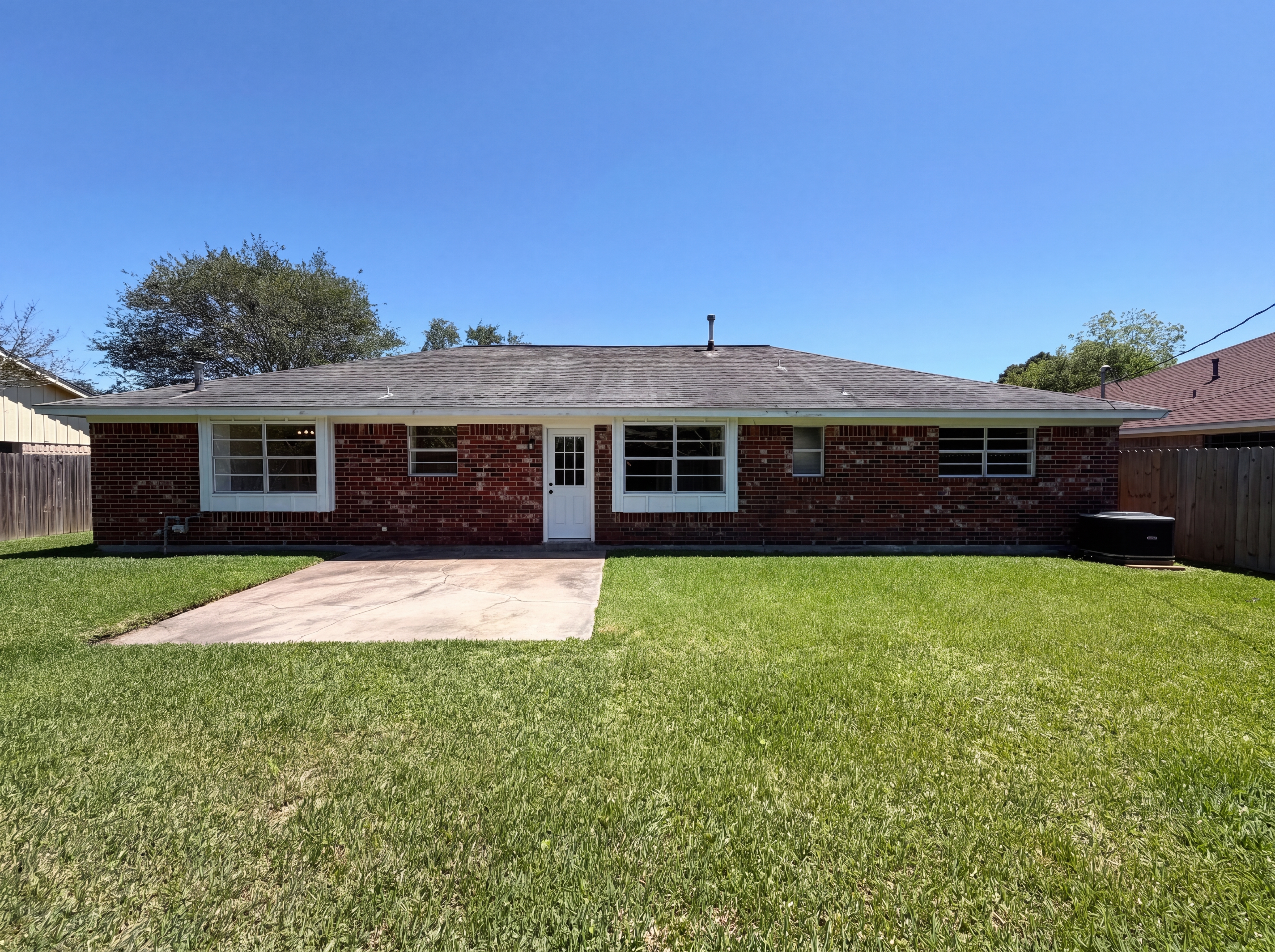 Photo 5 of 18 of 12614 A Bar Dr, Santa Fe, TX