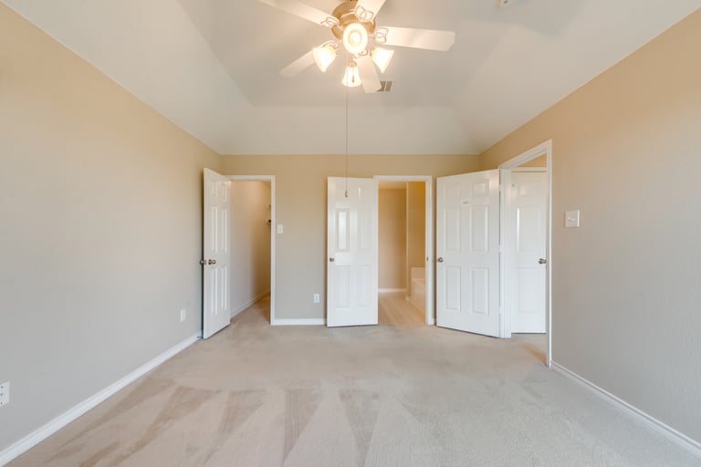 Photo 17 of 29 - 613 Rosario Ln, Haslet, TX 76052