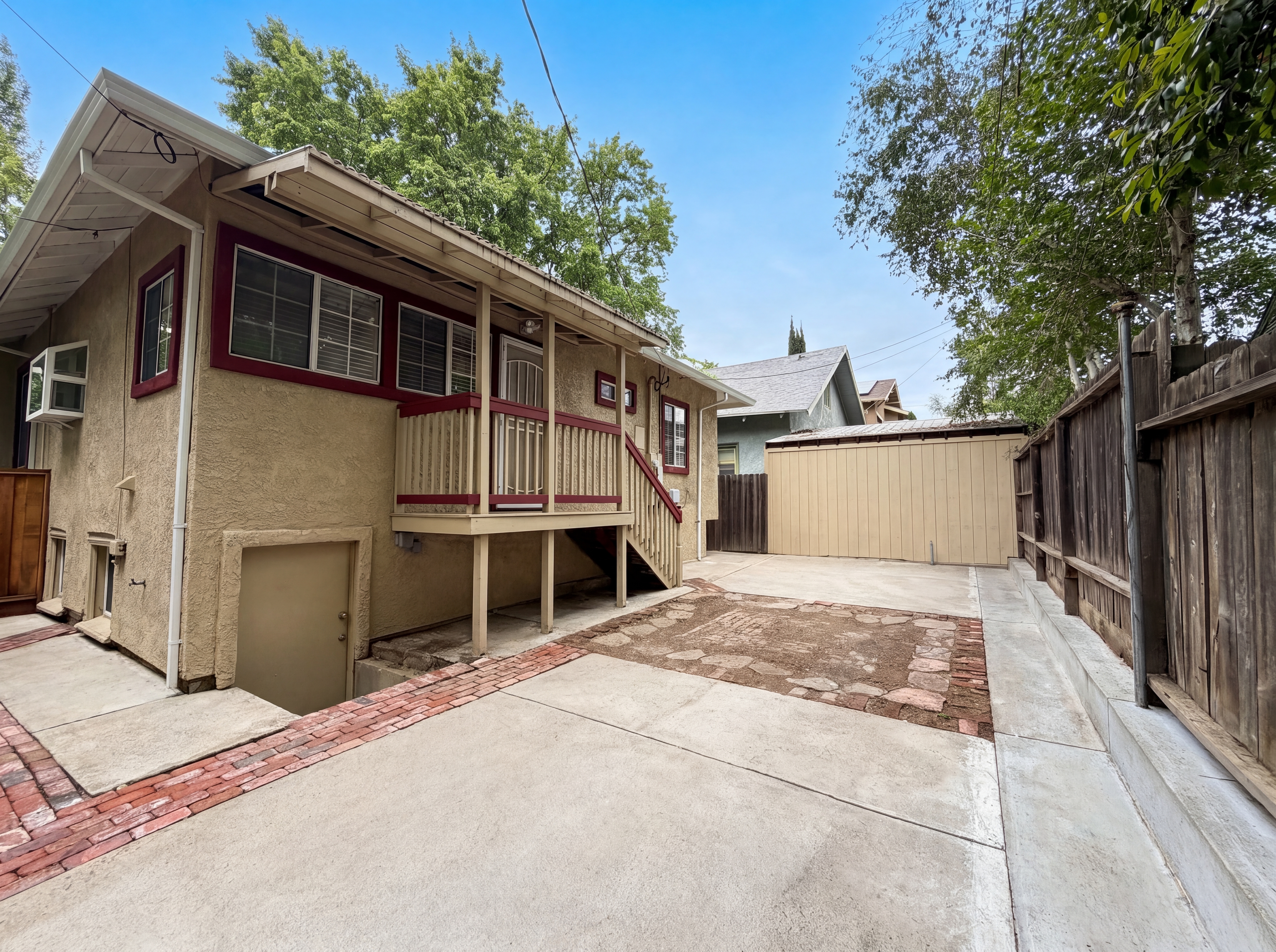 Photo 9 of 45 of 231 22nd St, Sacramento, CA