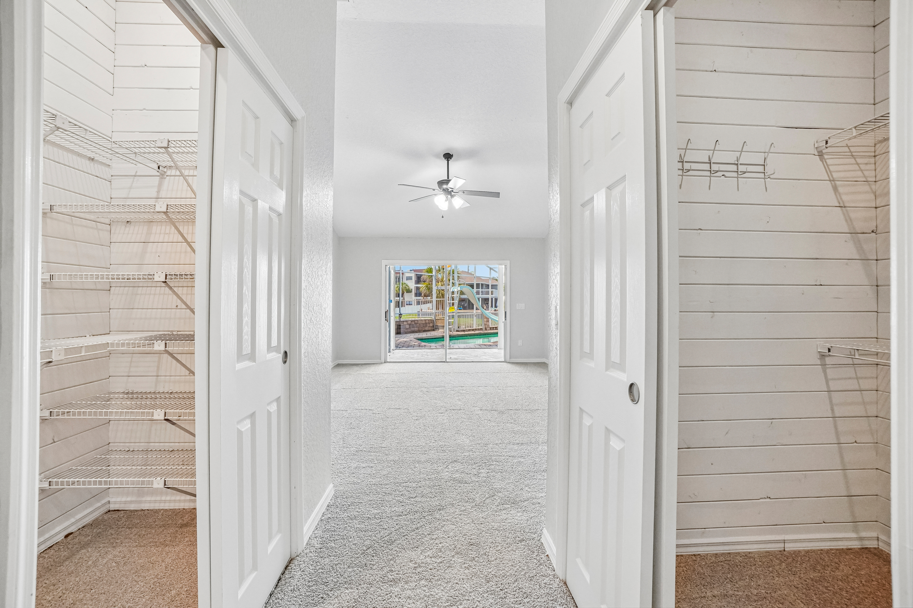 Photo 32 of 63 of 5609 Executive Dr, New Port Richey, FL