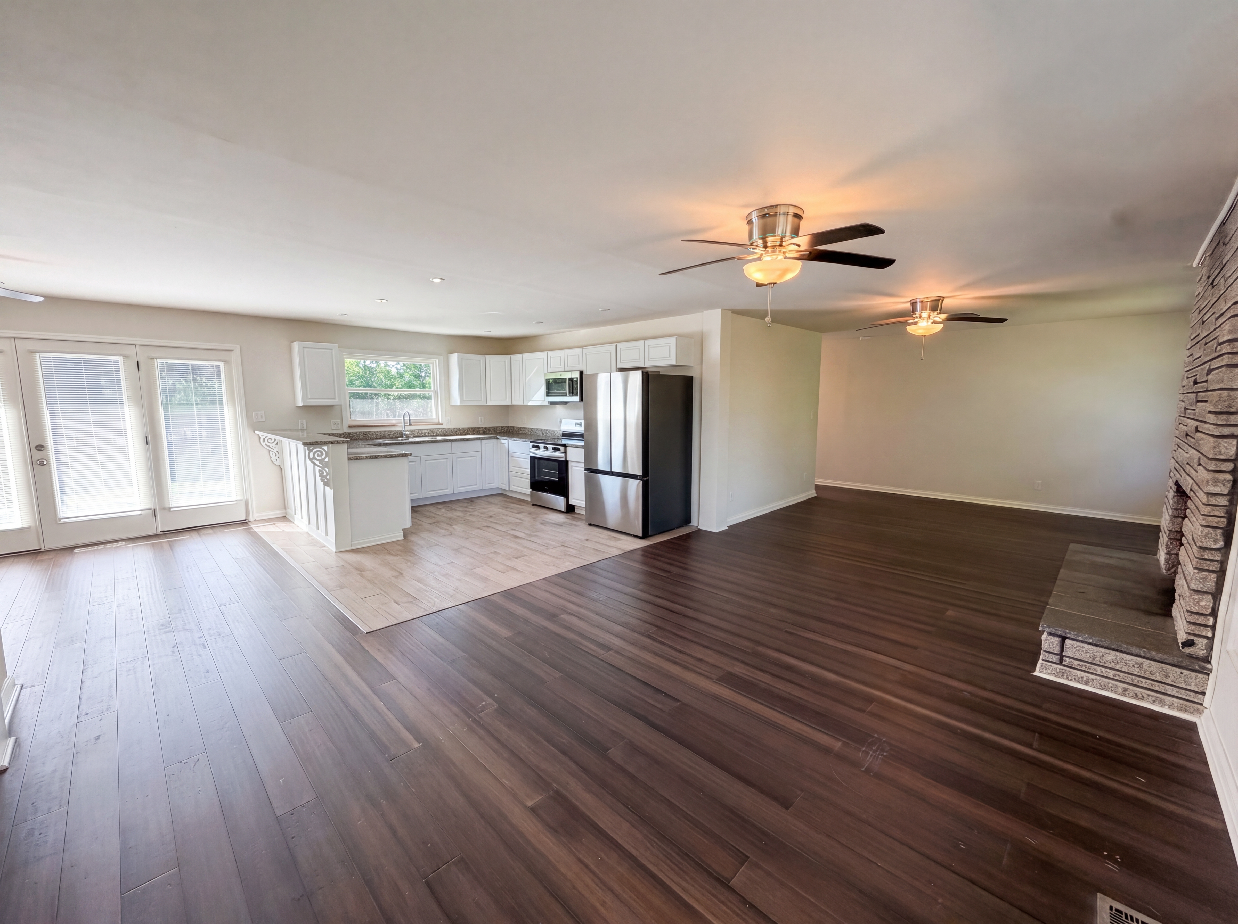 Photo 7 of 29 of 1204 Britton Dr, Knoxville, TN