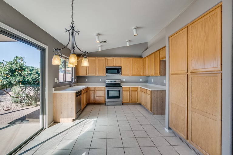 Photo 3 of 25 - 7325 E Monte Ave, Mesa, AZ 85209