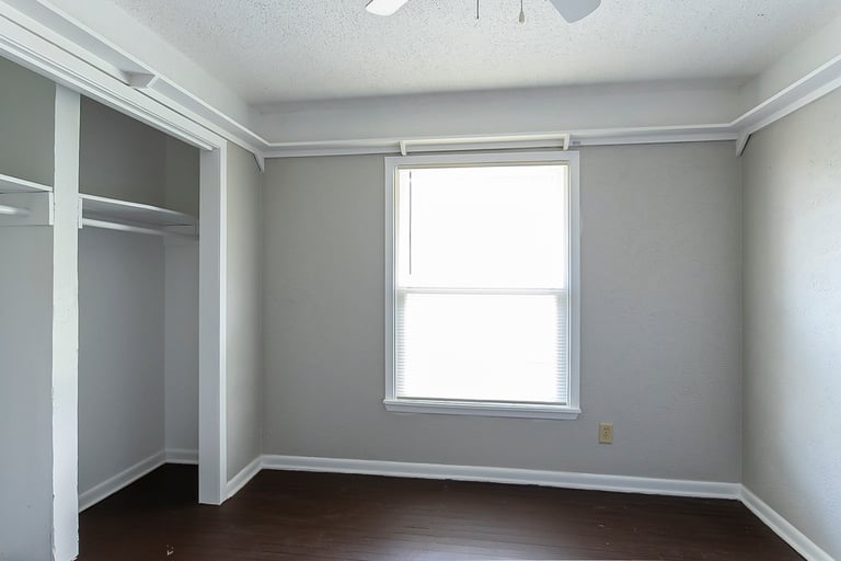 Photo 12 of 23 - 1618 Ridgeview St, Mesquite, TX 75149