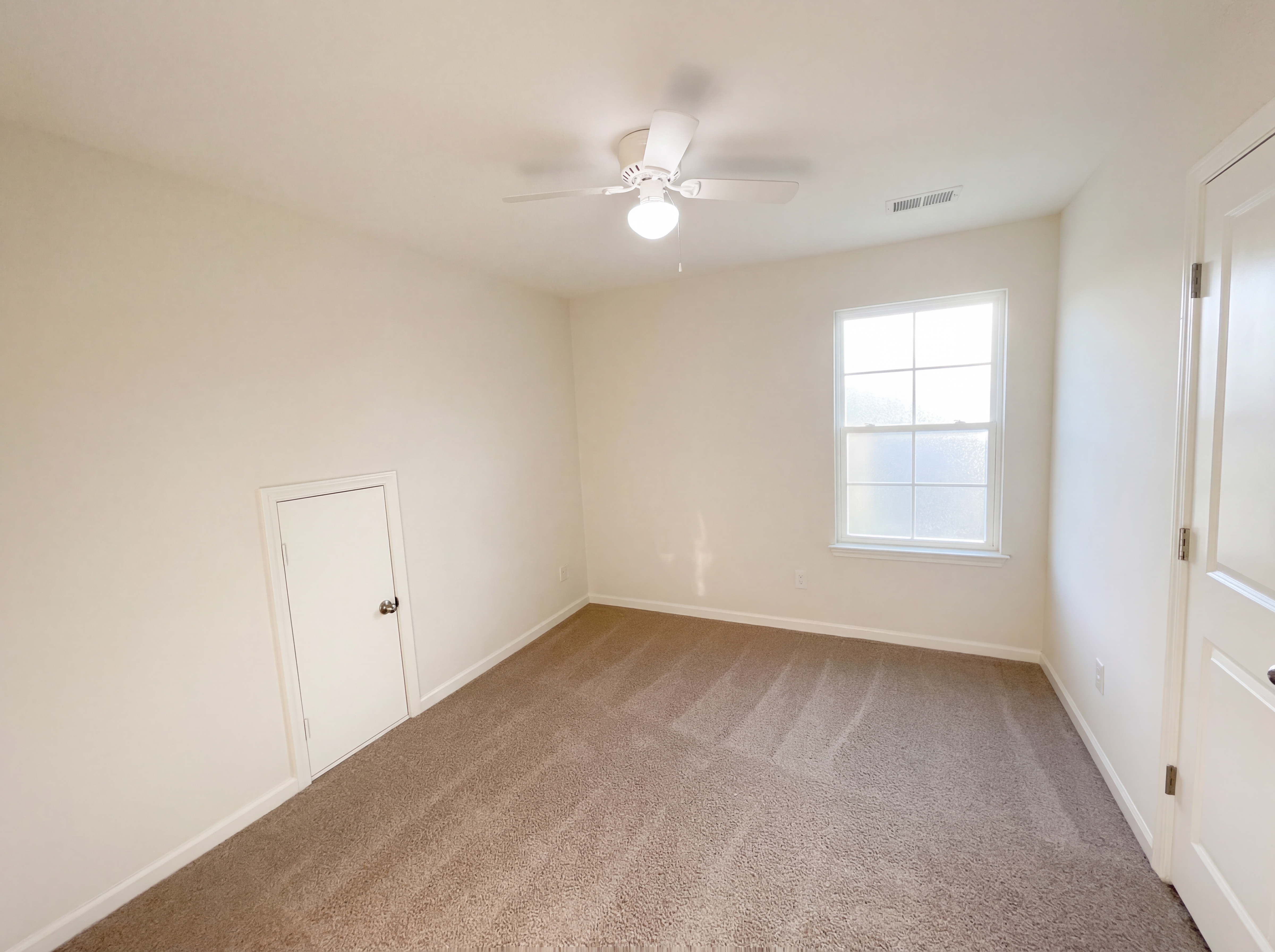 Photo 10 of 21 of 2226 Pimlico Dr, Ridgeville, SC