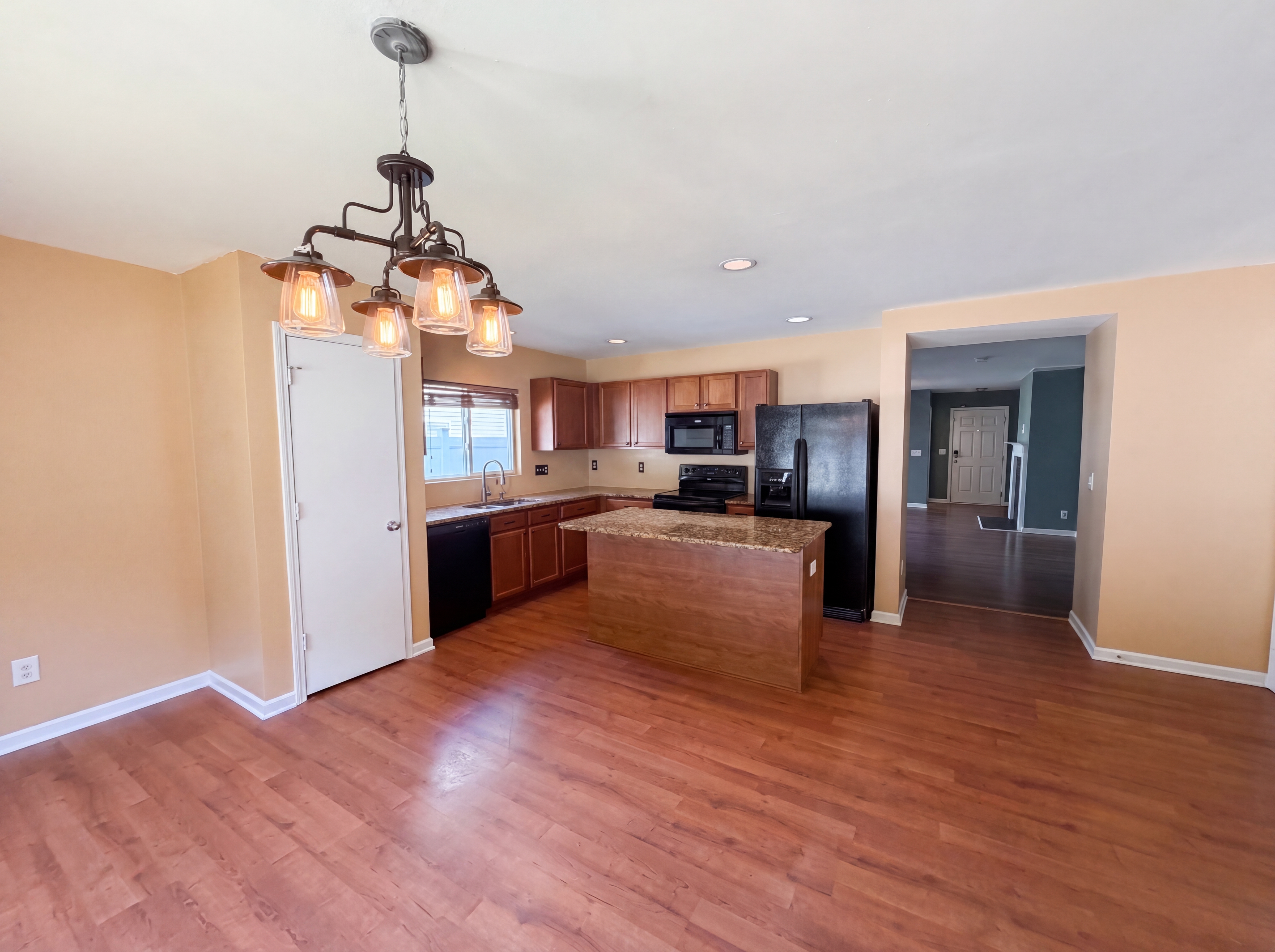 Photo 6 of 17 of 3432 Mackinac Island Ln, Raleigh, NC