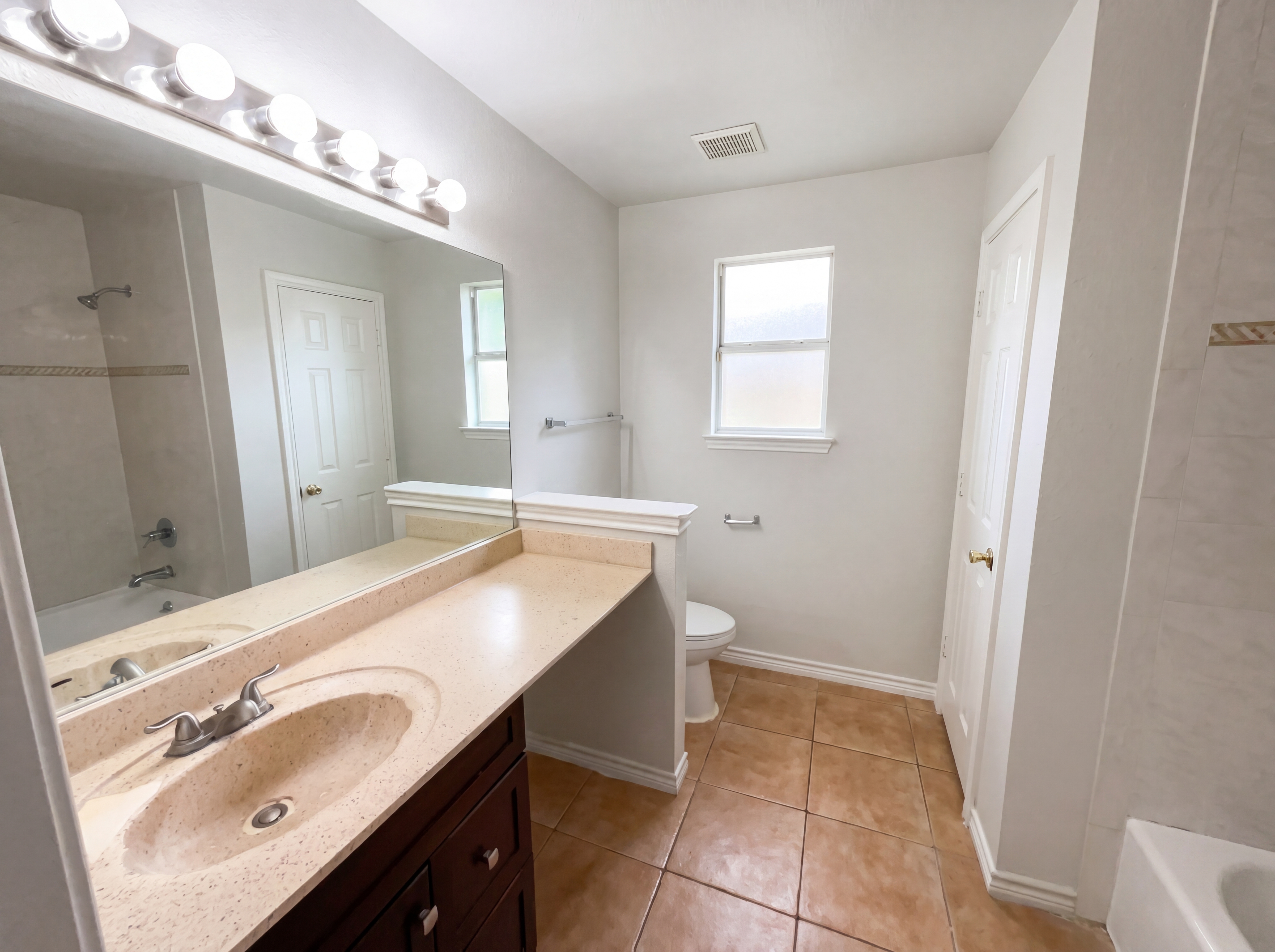 Photo 13 of 17 of 7222 Artisan Ln, San Antonio, TX