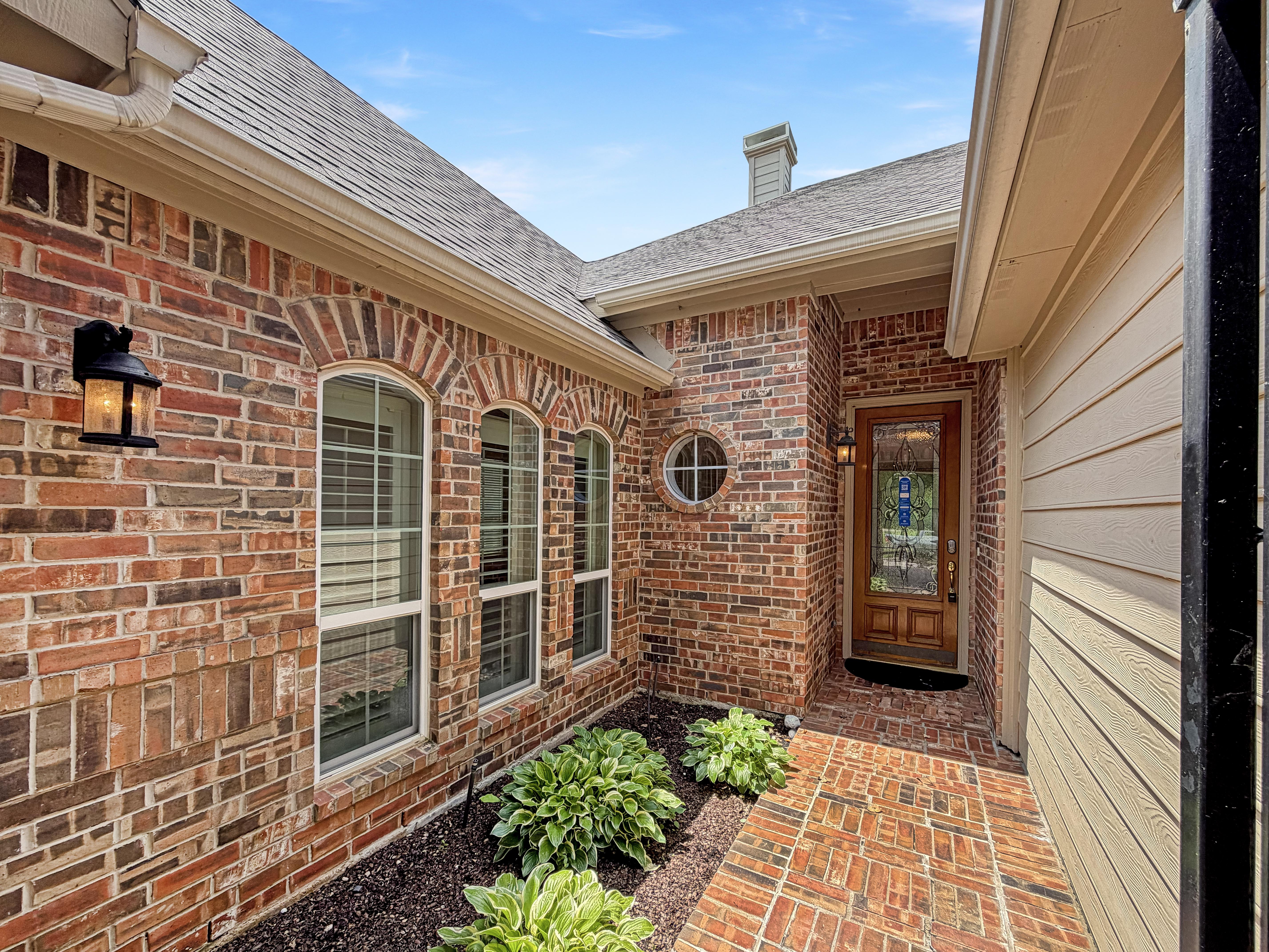 Photo 7 of 36 of 2316 Watercrest Dr, Keller, TX