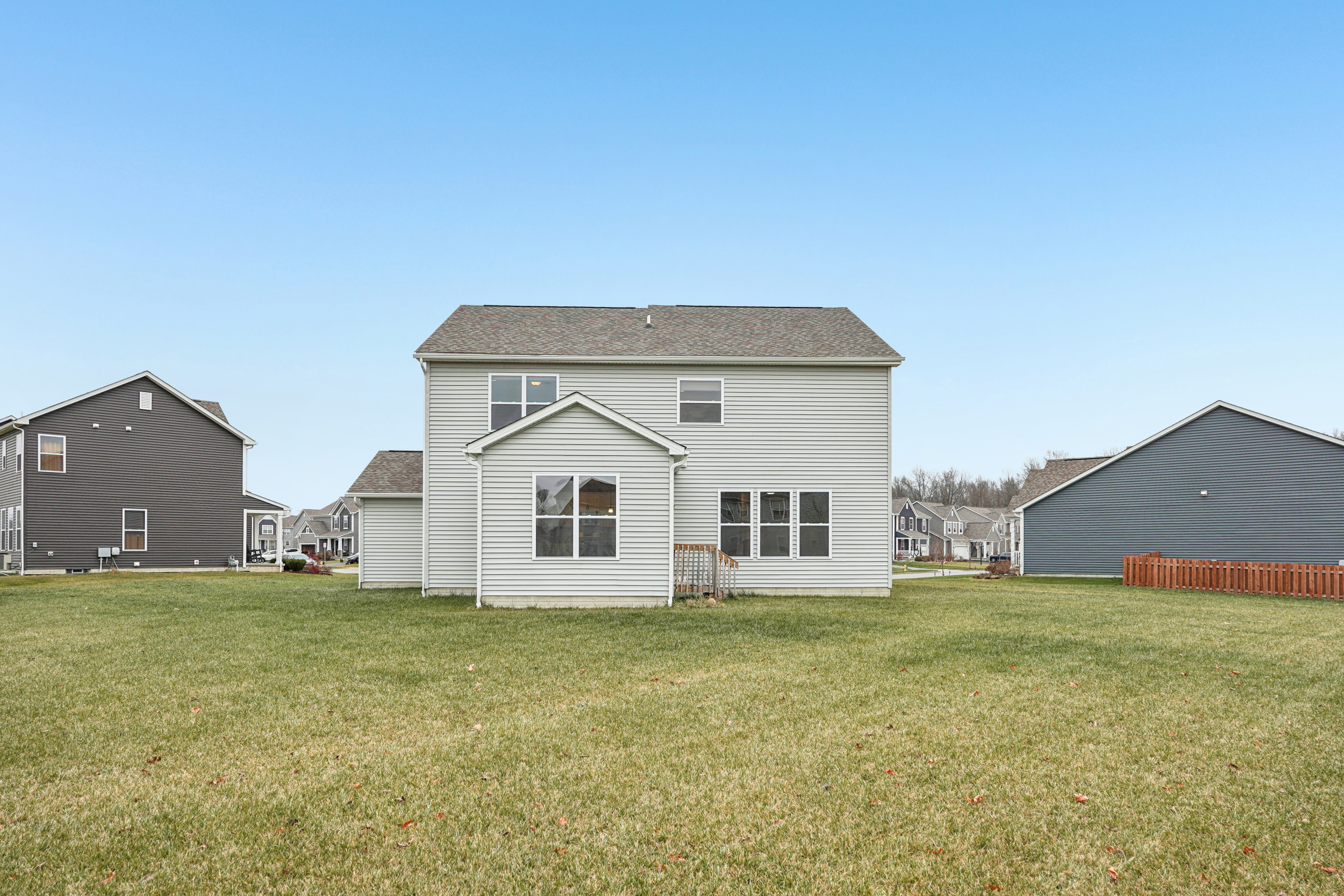 Photo 5 of 36 of 617 Big Stone Dr, Sunbury, OH