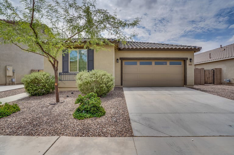 Photo 1 of 20 - 21229 E Cherrywood Dr, Queen Creek, AZ 85142