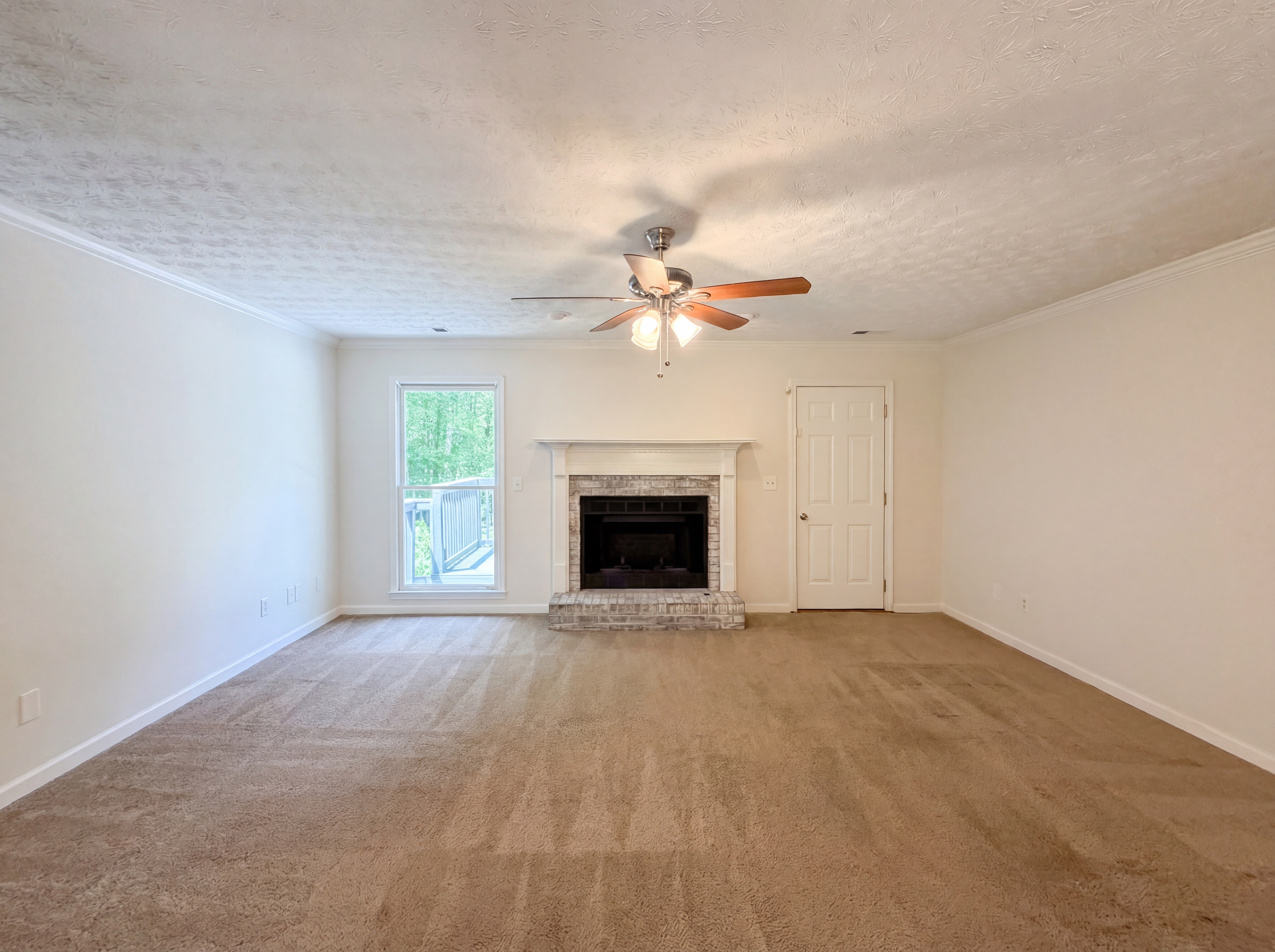 Photo 3 of 22 of 213 Carl Parker Rd, Hampton, GA